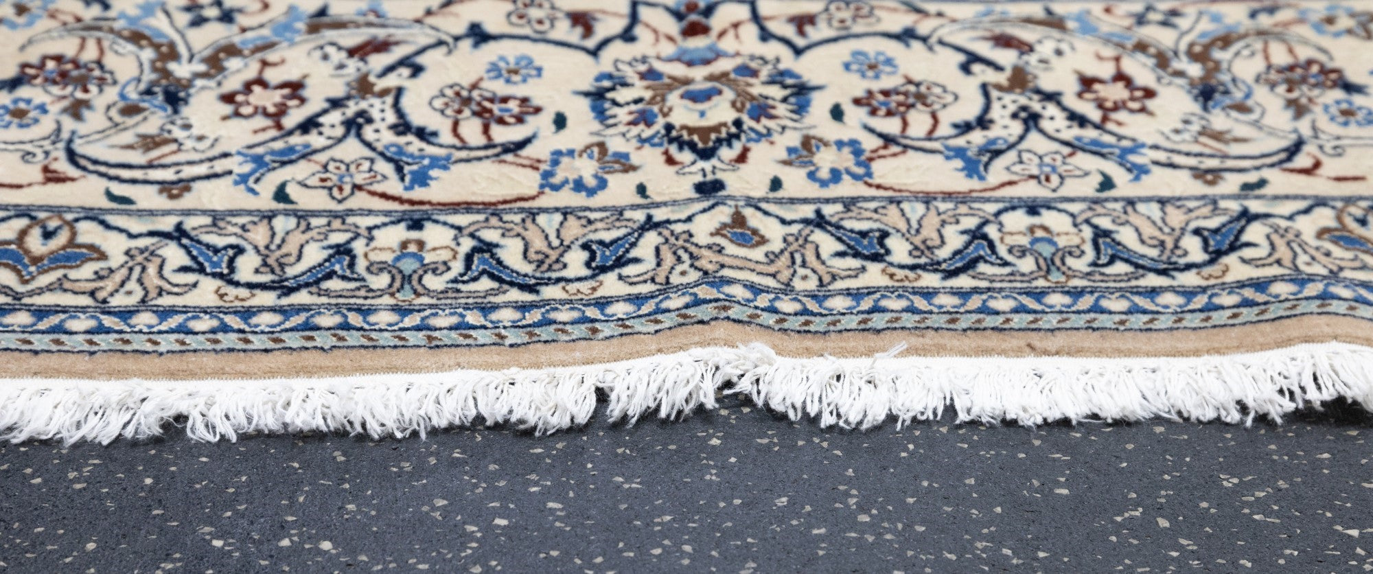 Extemely Fine Vintage  Nain Rug 6'1'' x 9'3''