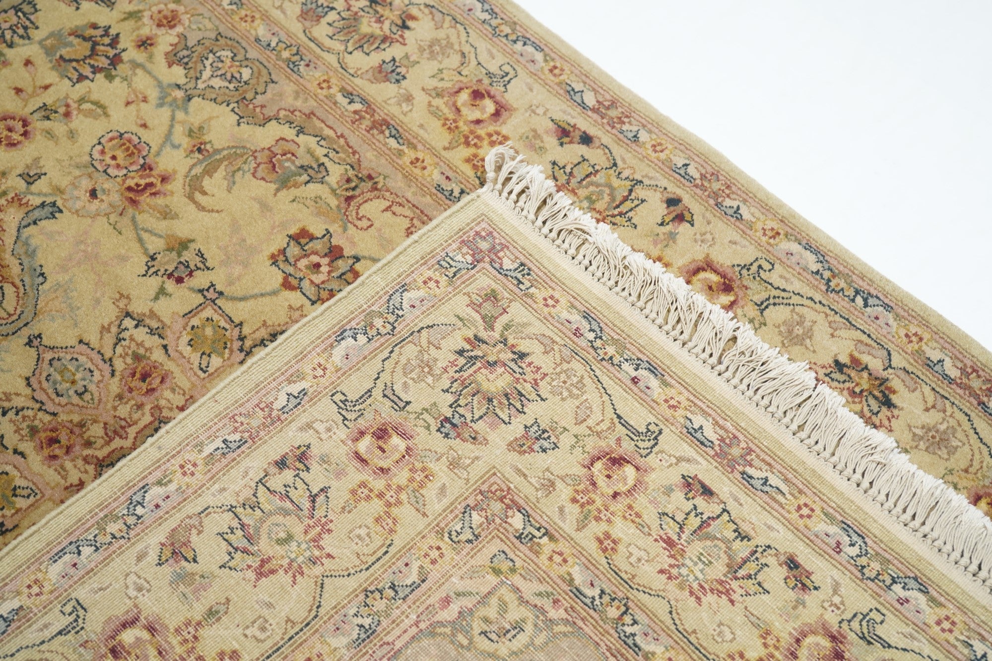 PAK  Tabriz Design Rug 3'9'' x 5'9''