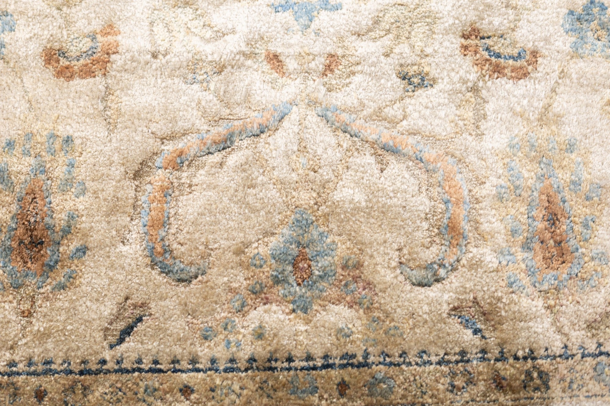 Antique Silk Ziegler Mahal Rug 4'2'' x 6'6''