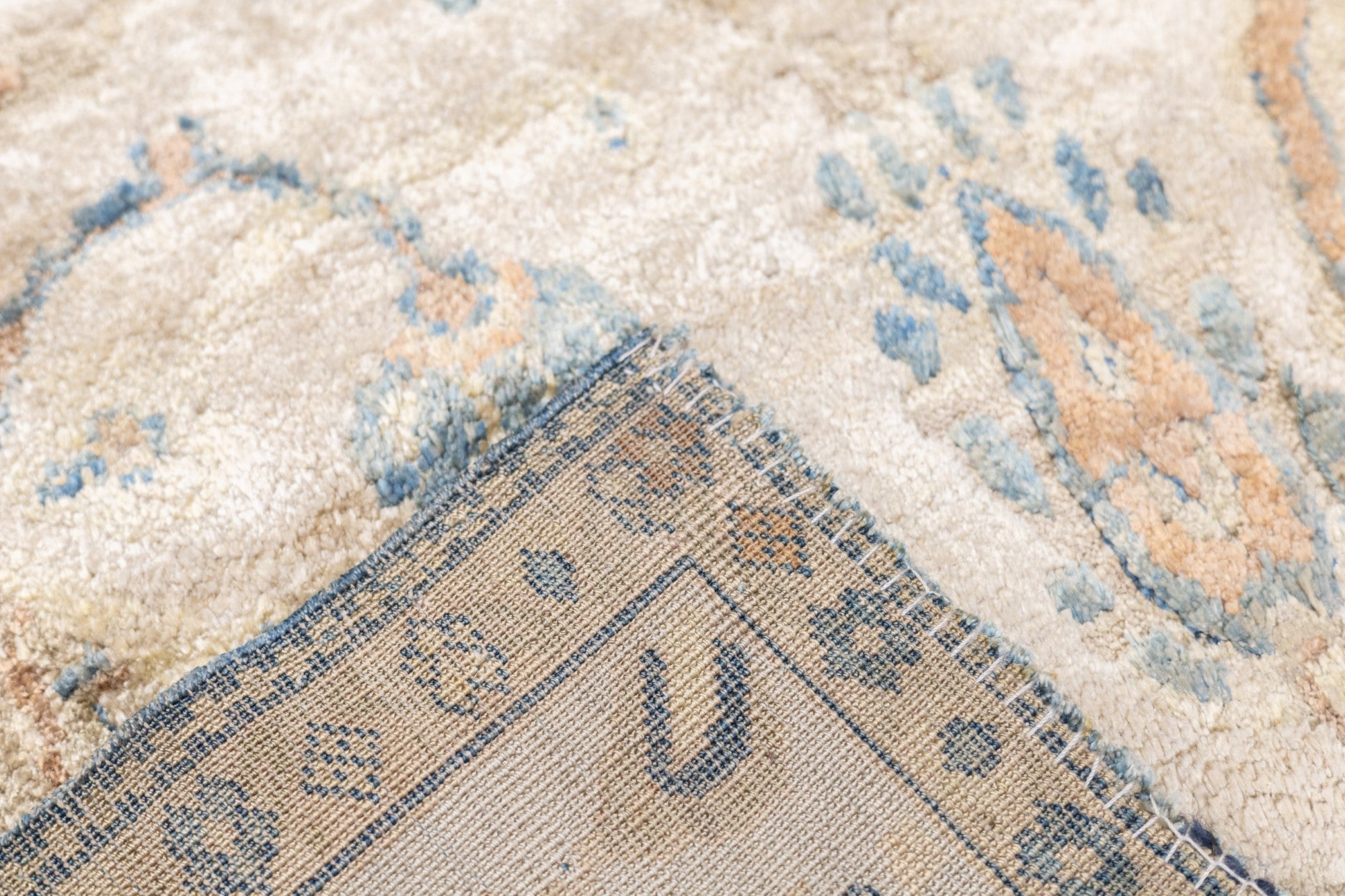 Antique Silk Ziegler Mahal Rug 4'2'' x 6'6''