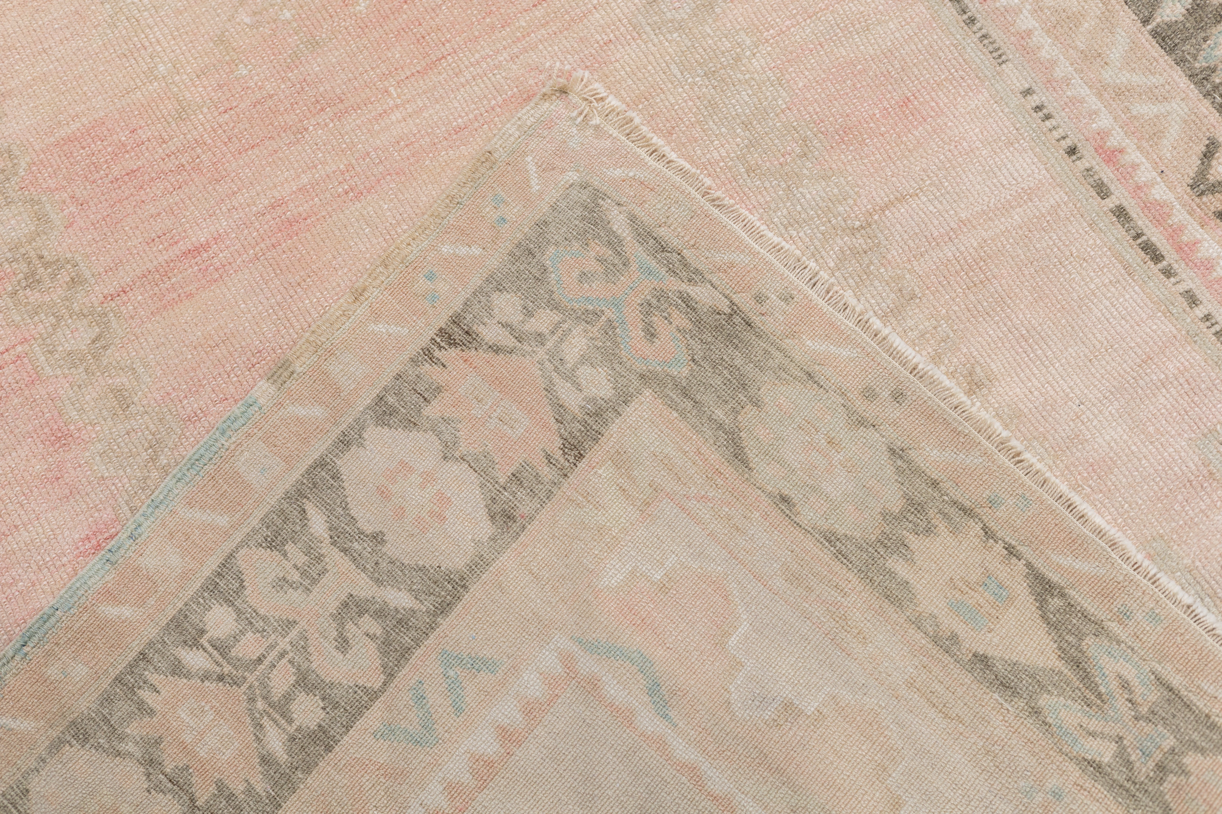 Fine Antique Oushak Wool Rug 4'8'' x 7'9''