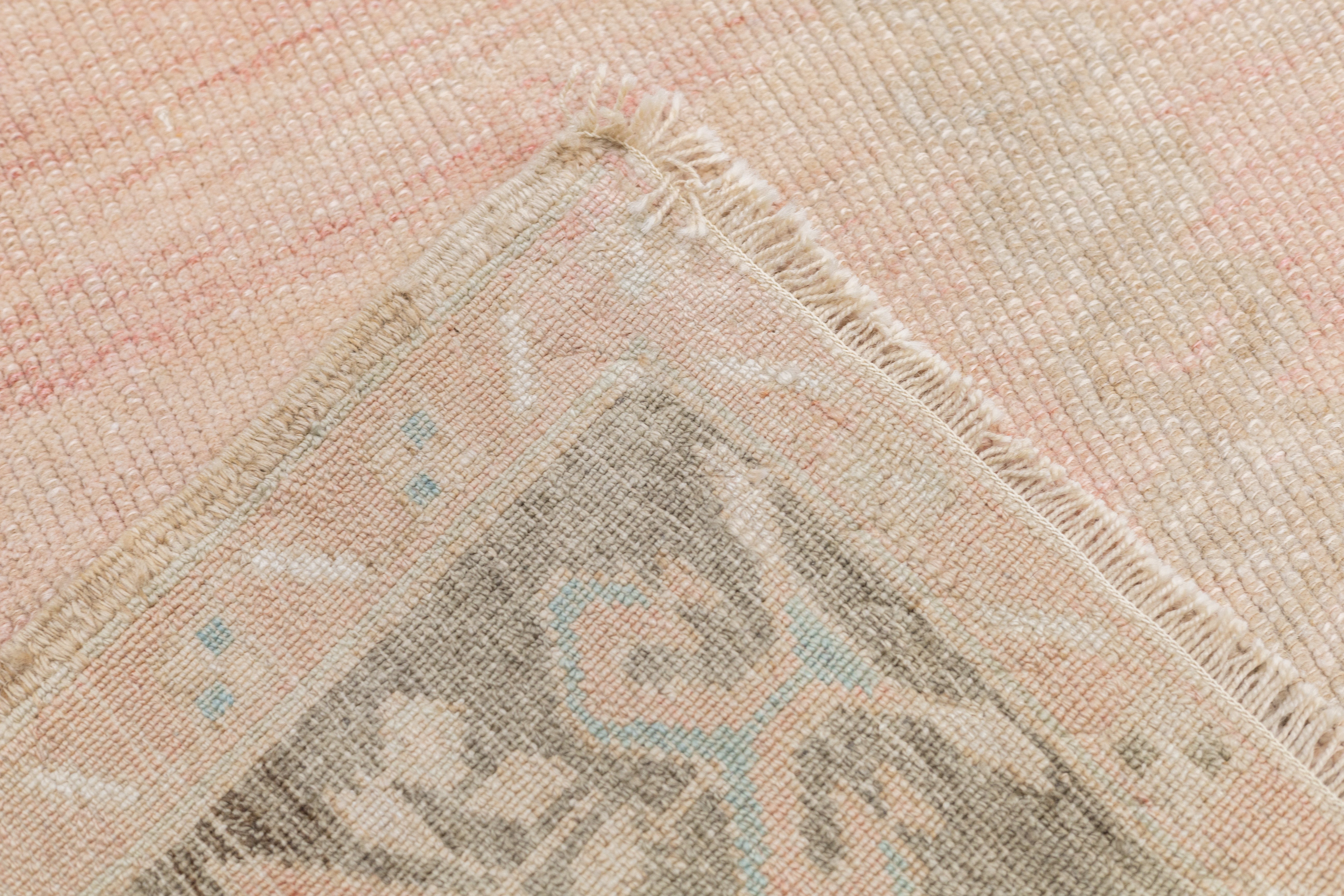 Fine Antique Oushak Wool Rug 4'8'' x 7'9''