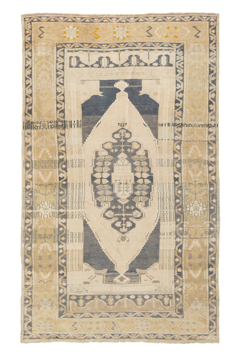Oushak Rug 4'5'' x 7'5''