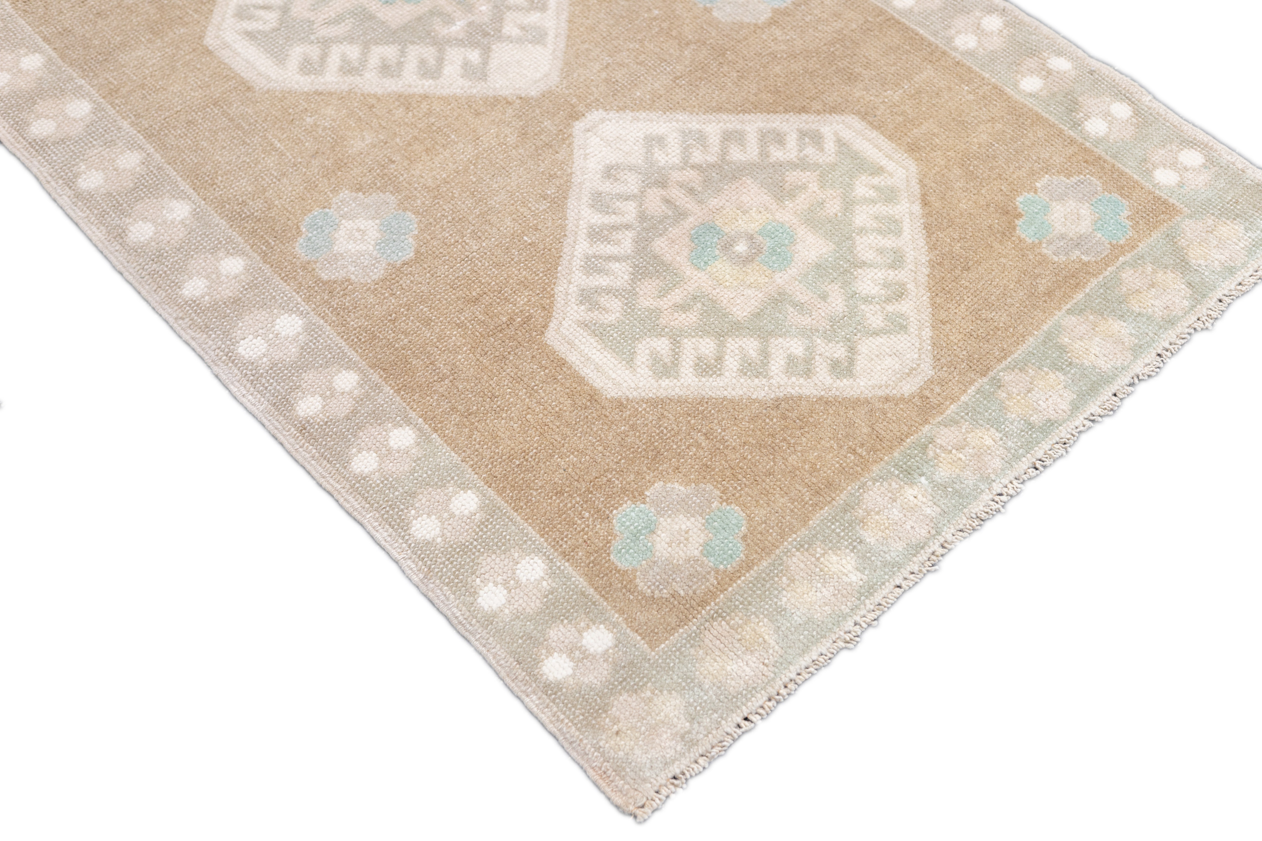Oushak Rug 2'8'' x 7'0"