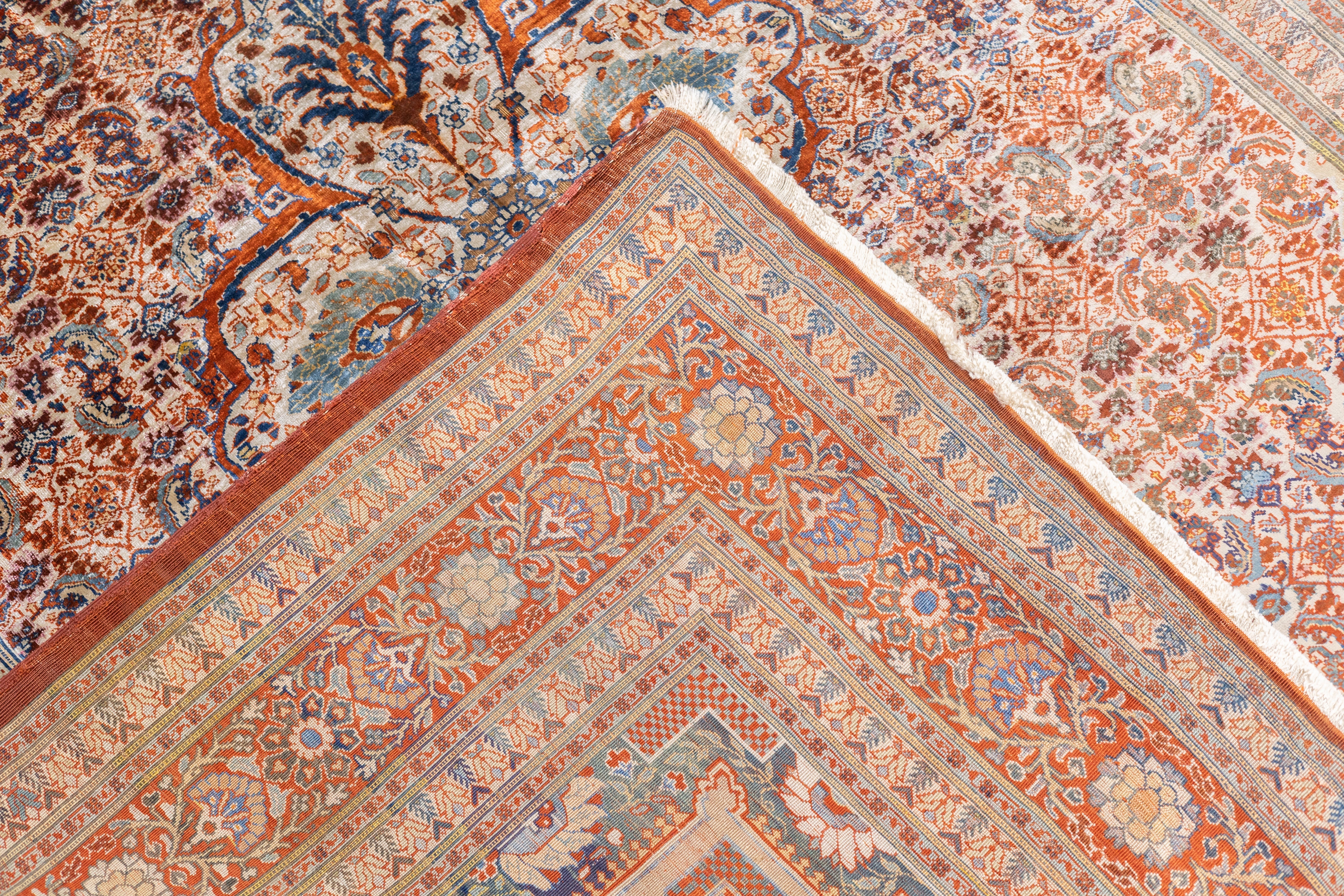 Antique Silk Heriz Rug 4'6'' x 5'5''