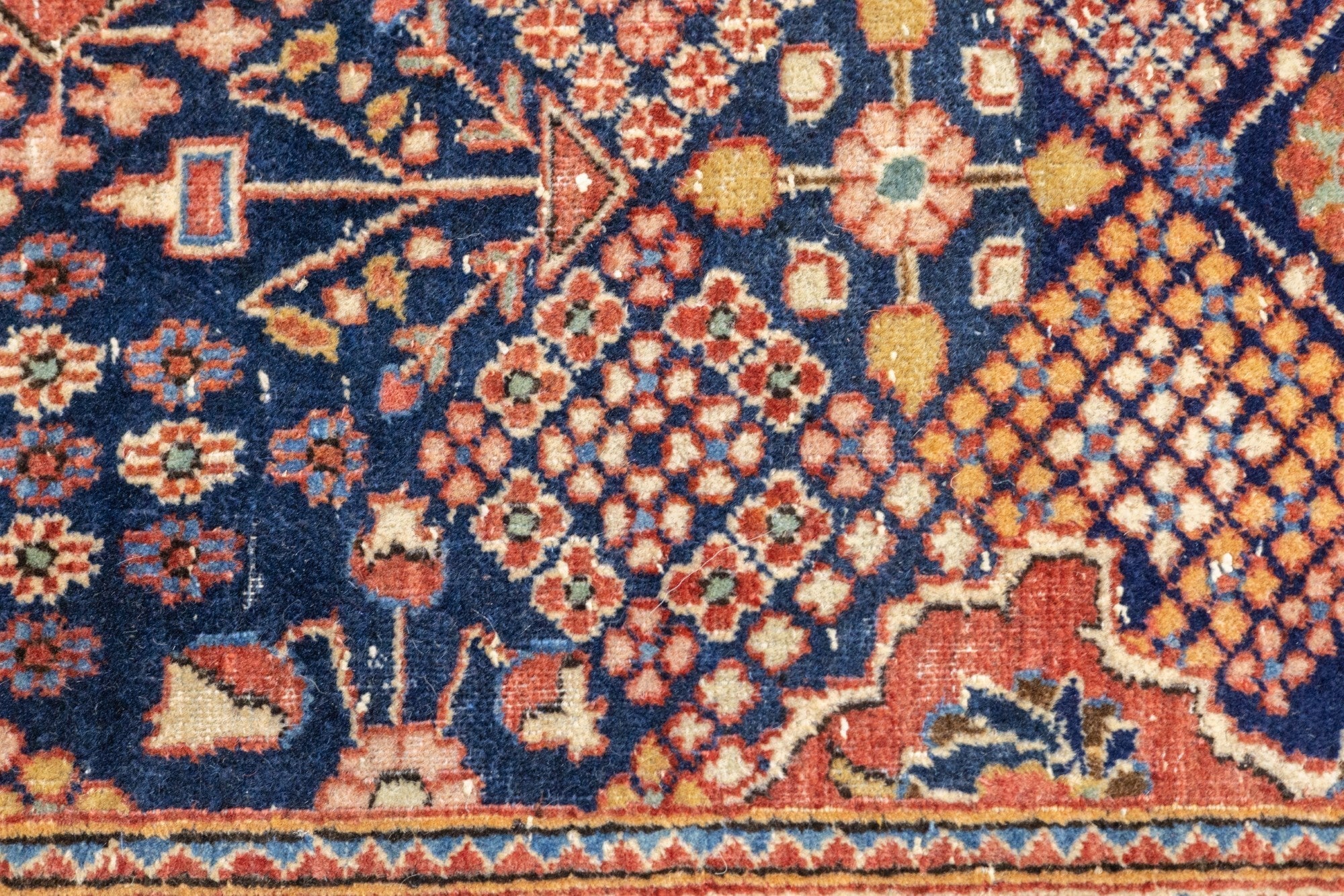 Antique Dabir Kashan Rug 4'2'' x 6'5''