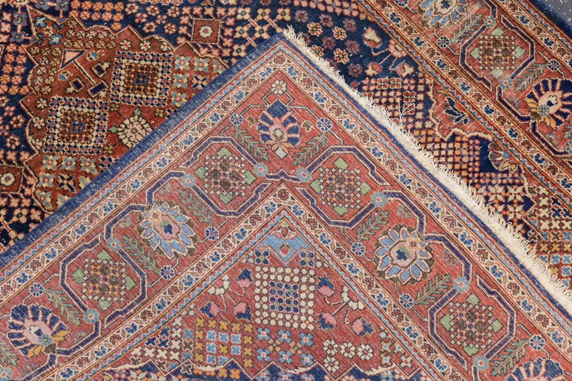 Antique Dabir Kashan Rug 4'2'' x 6'5''