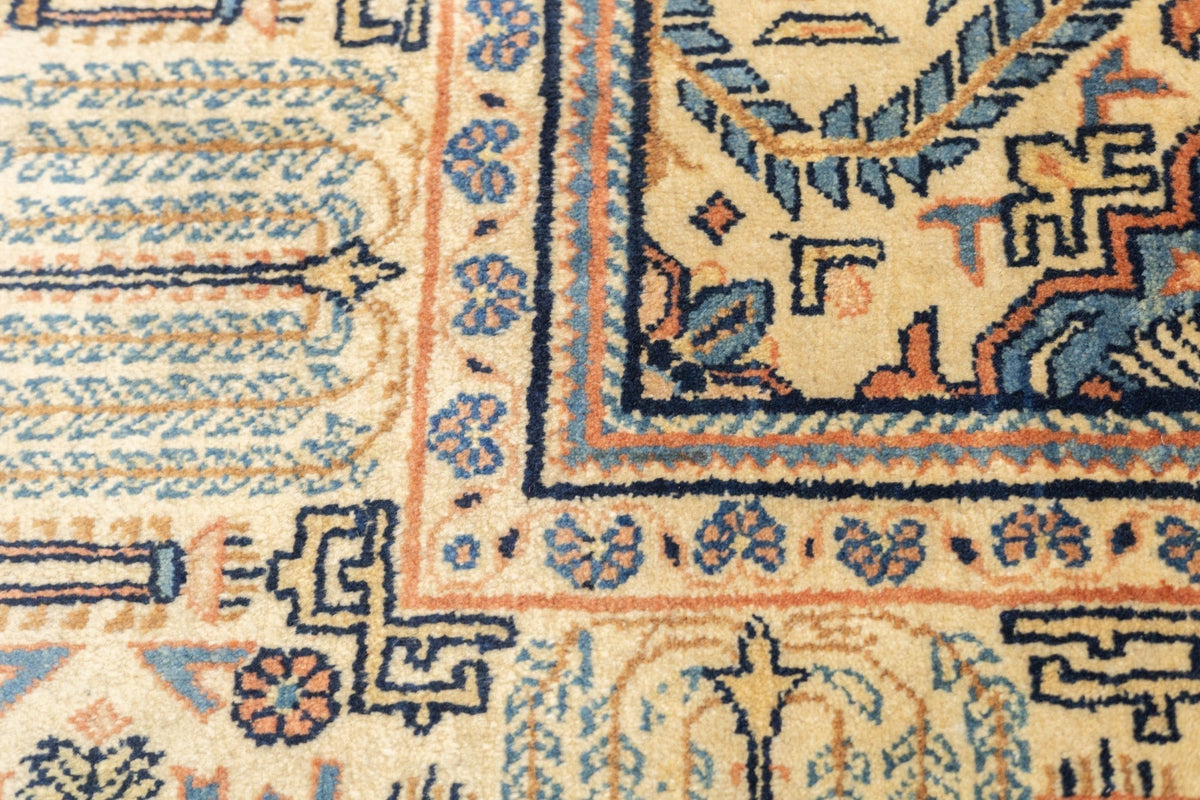 Fine Antique  Sarouk Rug 6'2'' x 8'7''