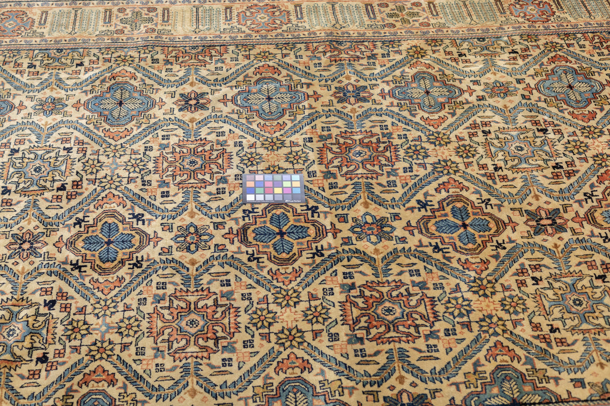 Fine Antique  Sarouk Rug 6'2'' x 8'7''