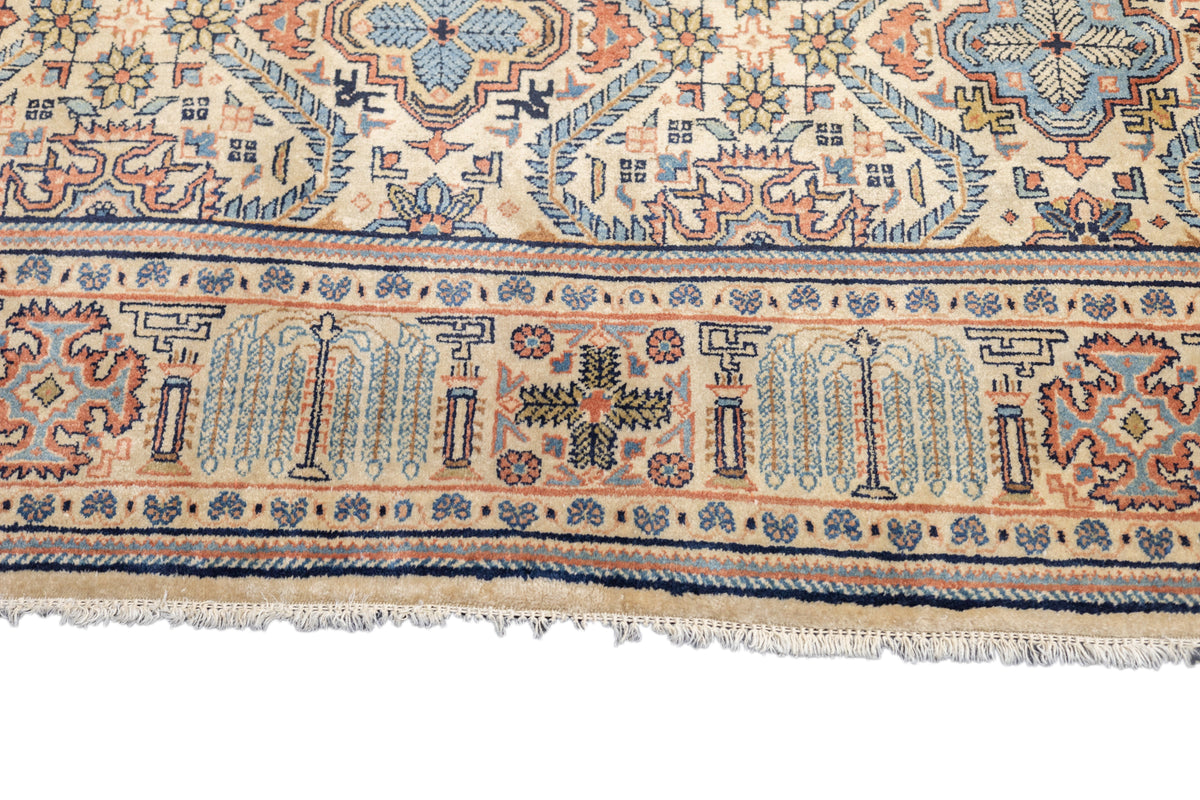 Fine Antique  Sarouk Rug 6'2'' x 8'7''