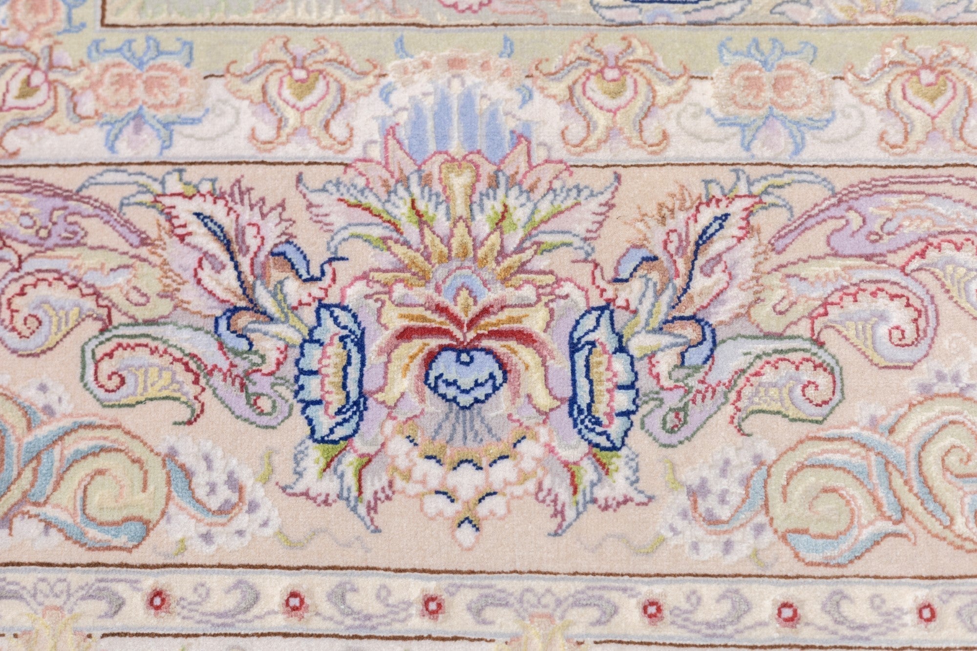 Extremely Fine  Tabriz Wool & Silk woven Rug 4'11'' x 7'1''