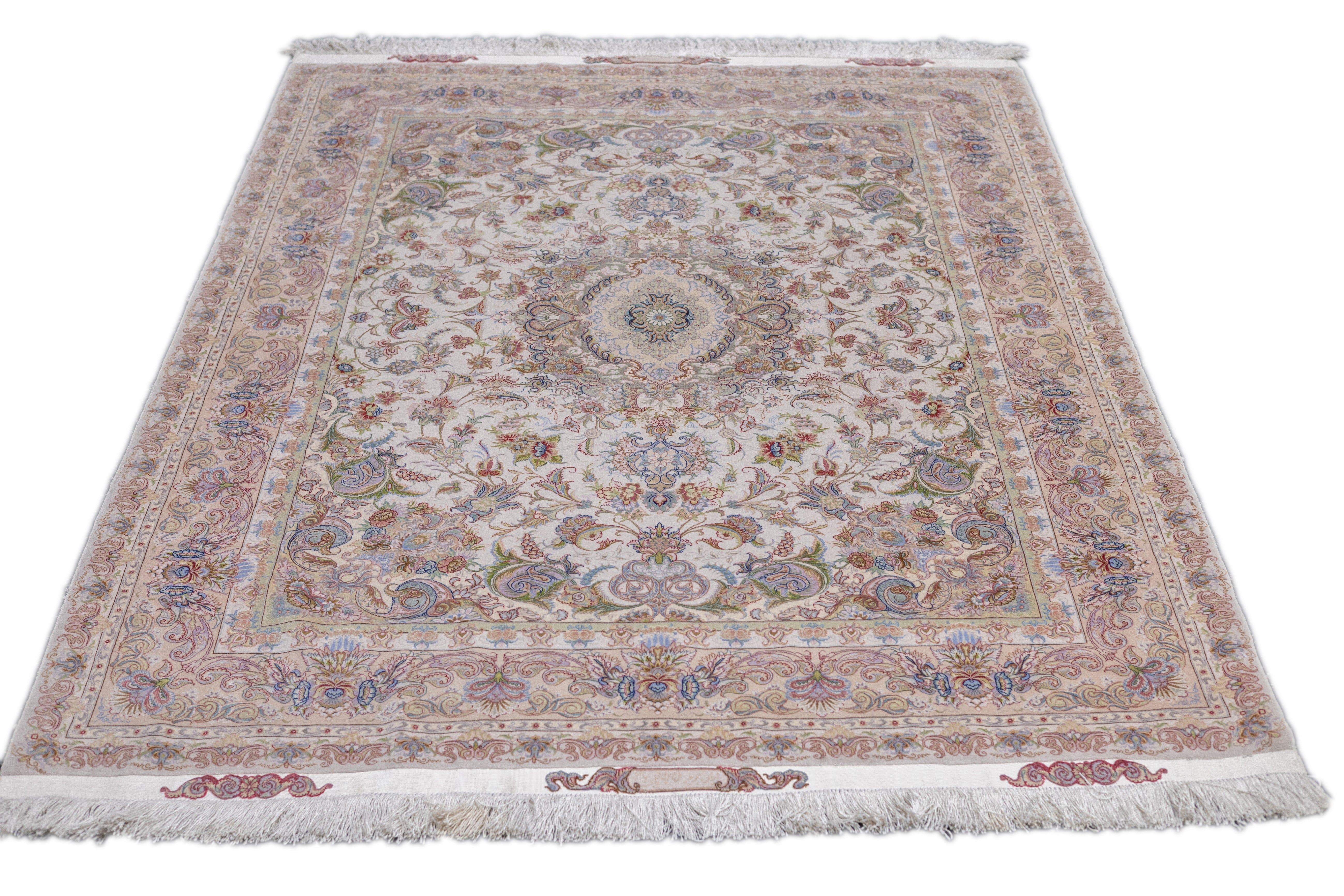 Extremely Fine  Tabriz Wool & Silk woven Rug 4'11'' x 7'1''