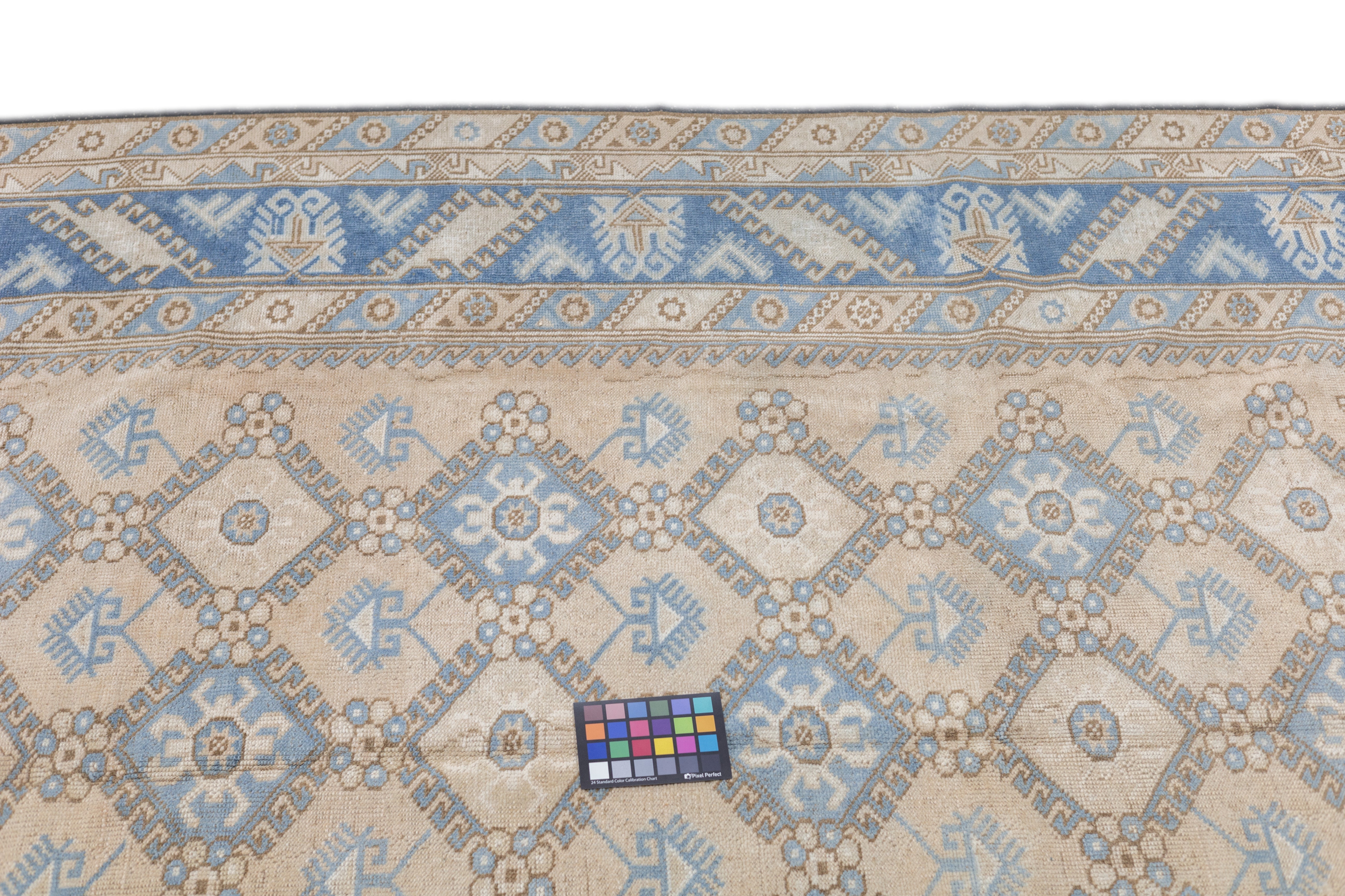 Fine Antique Oushak Wool Rug 6'6'' x 9'7''
