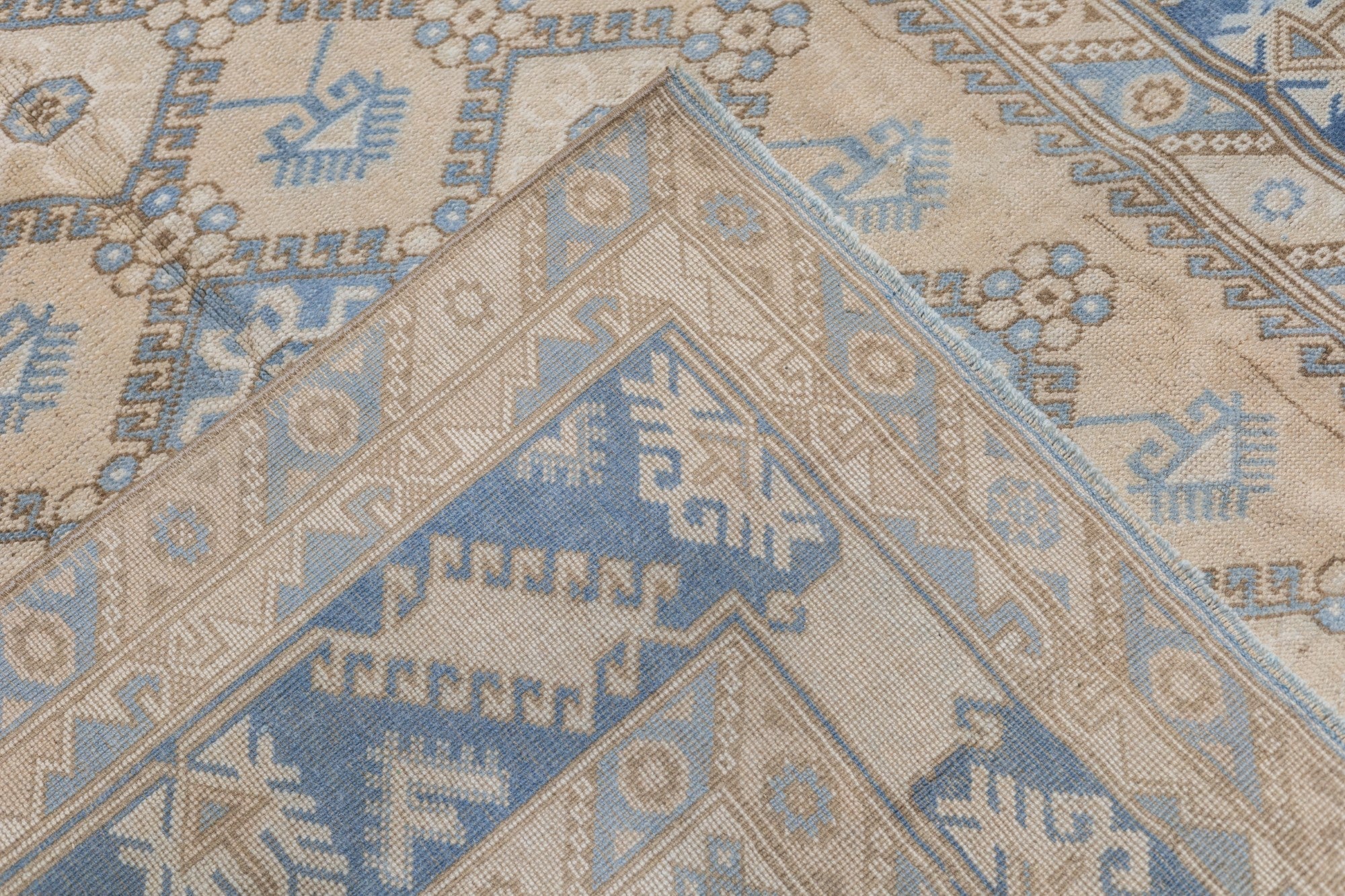 Fine Antique Oushak Wool Rug 6'6'' x 9'7''