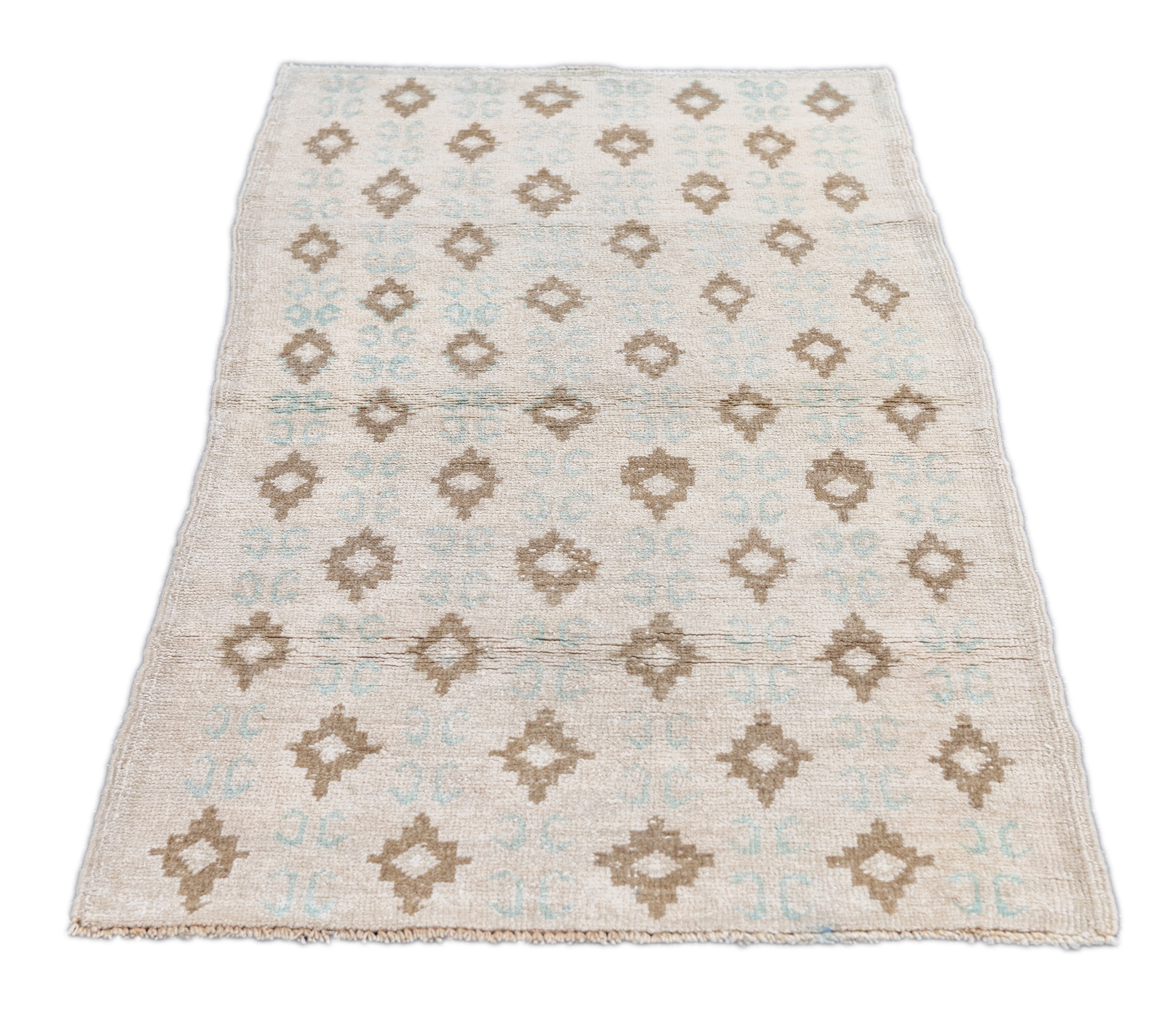 Oushak Rug 2'10'' x 5'8''
