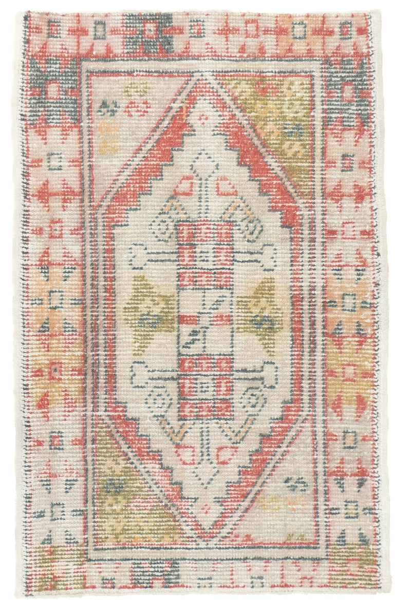 Oushak Rug 2'5'' x 3'9''