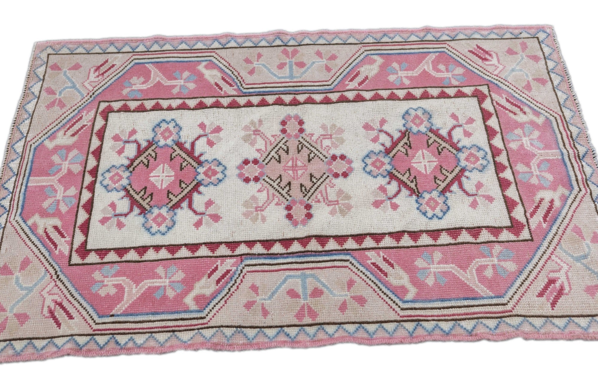 Oushak Rug 3'0" x 4'4''