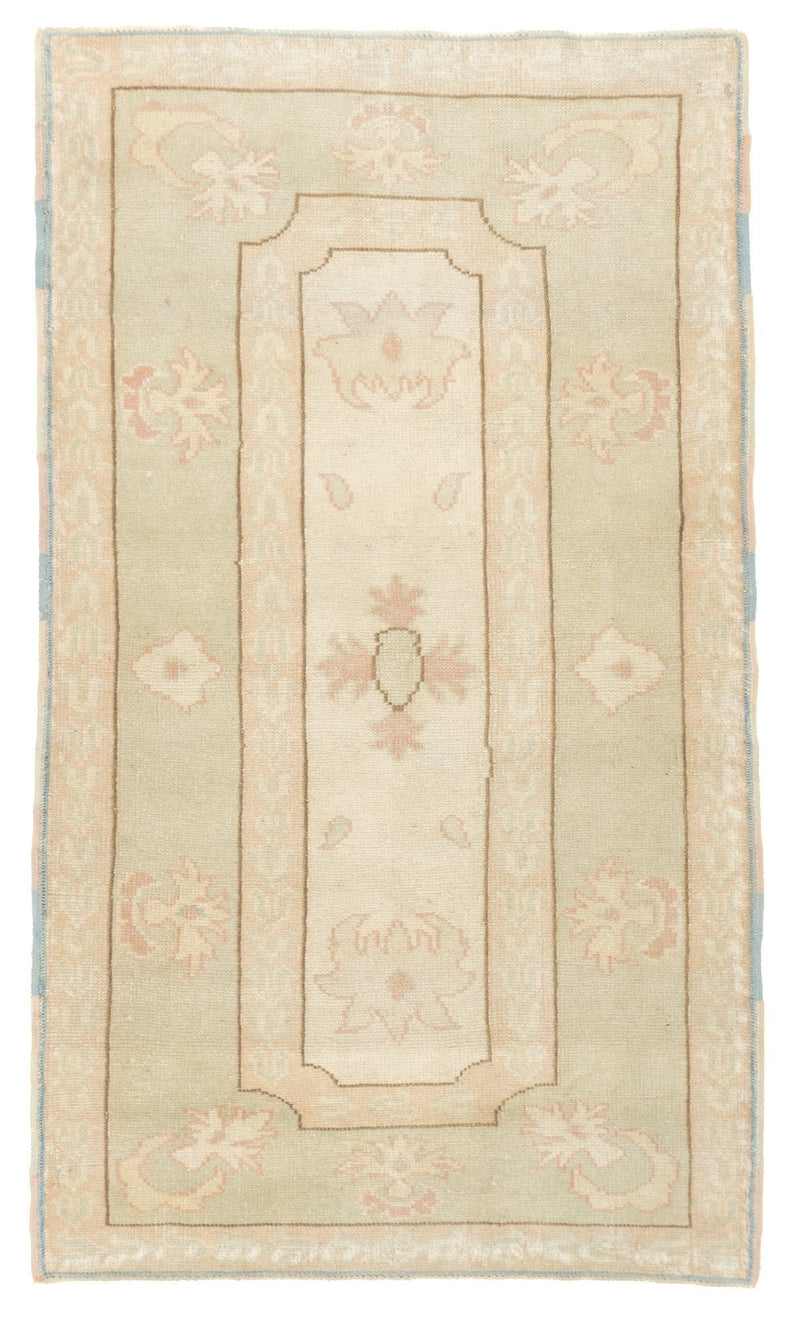 Oushak Rug 2'8'' x 4'7''