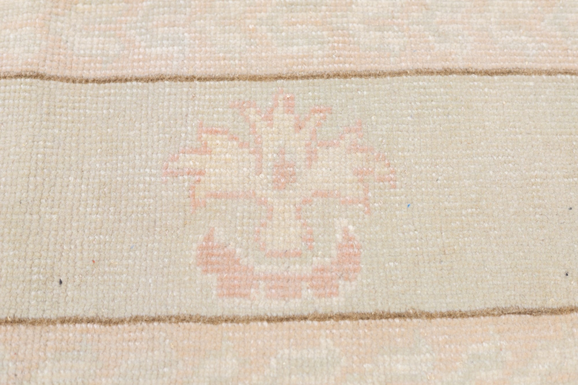 Oushak Rug 2'8'' x 4'7''