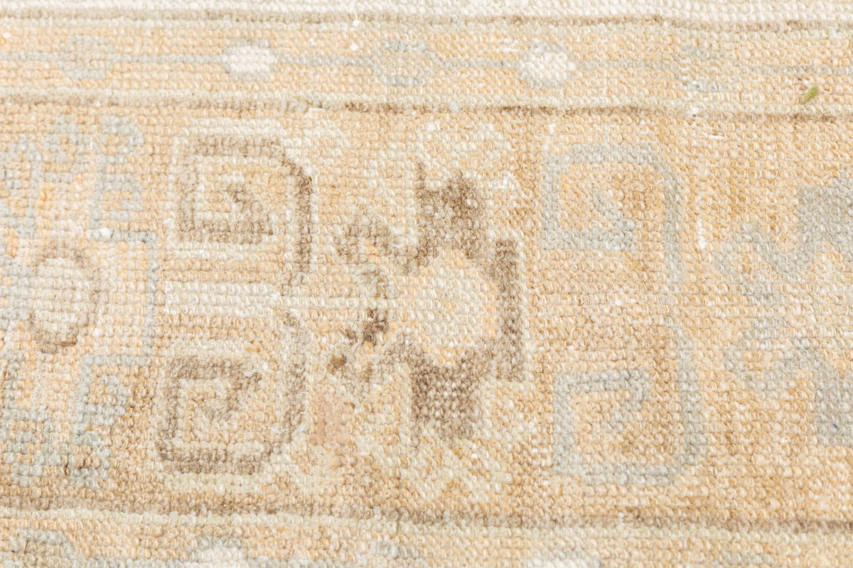 Tribal Rug 4'0" x 8'7''