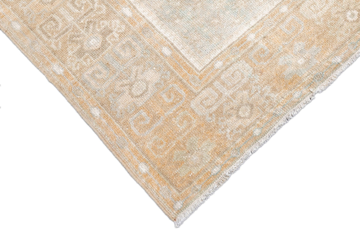 Tribal Rug 4'0" x 8'7''