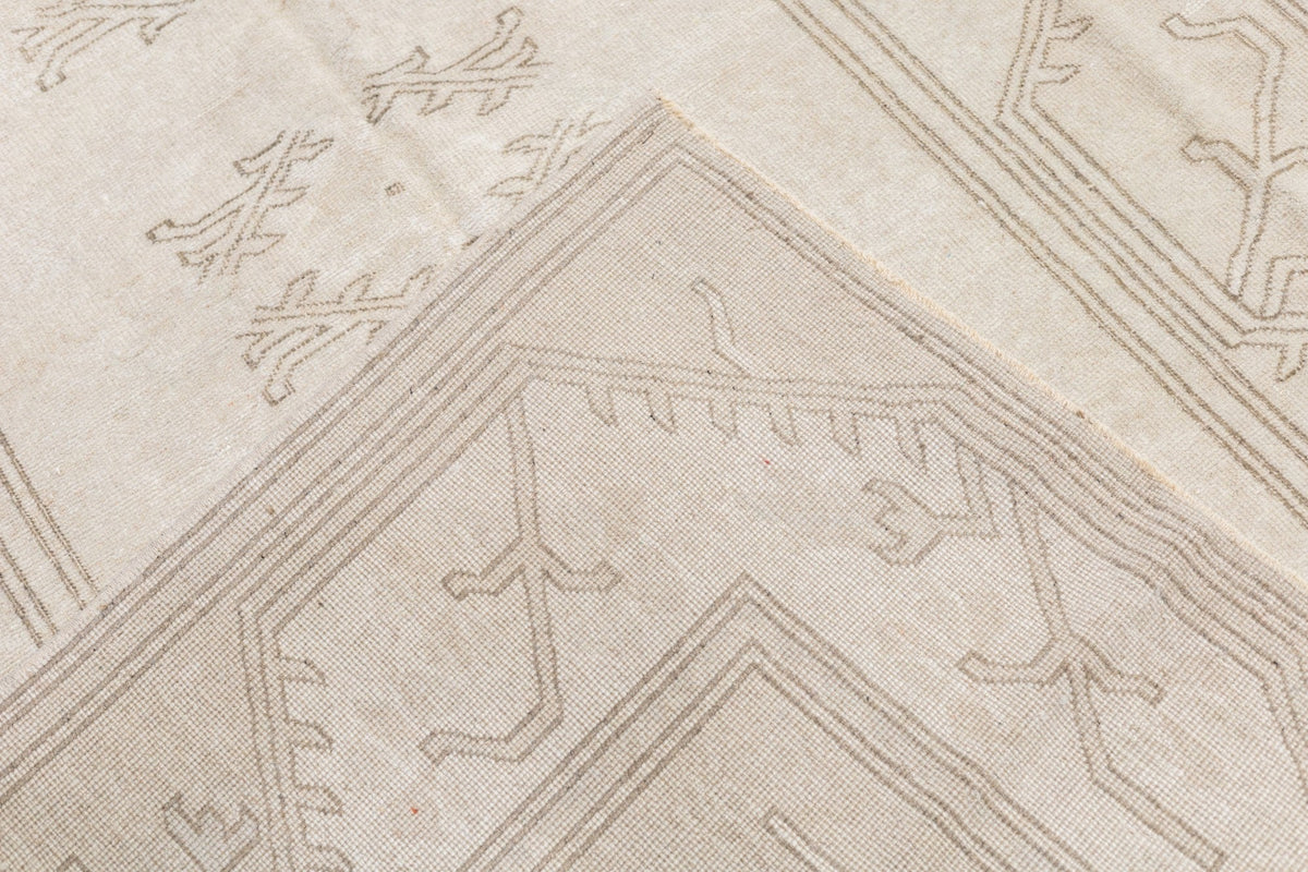 Oushak Rug 6'7'' x 9'5''