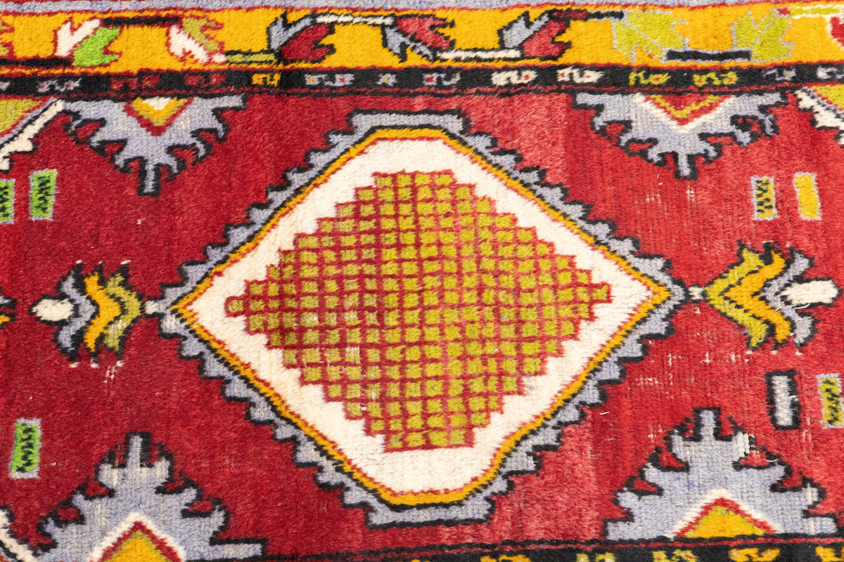 Vintage Tribal Rug 2'6'' x 5'2''