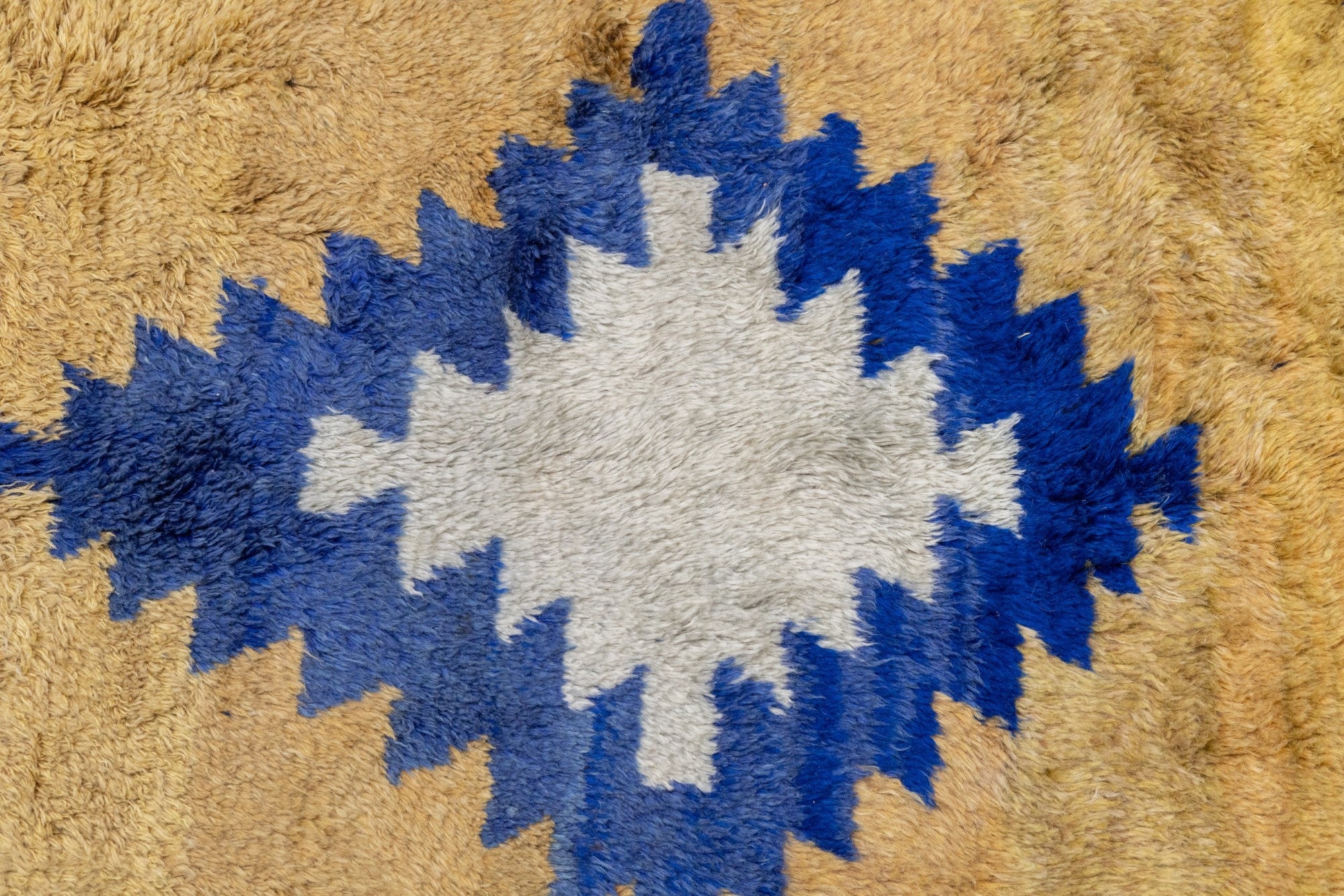 Fine Antique Oushak Angora Wool Rug 4'8'' x 7'2''