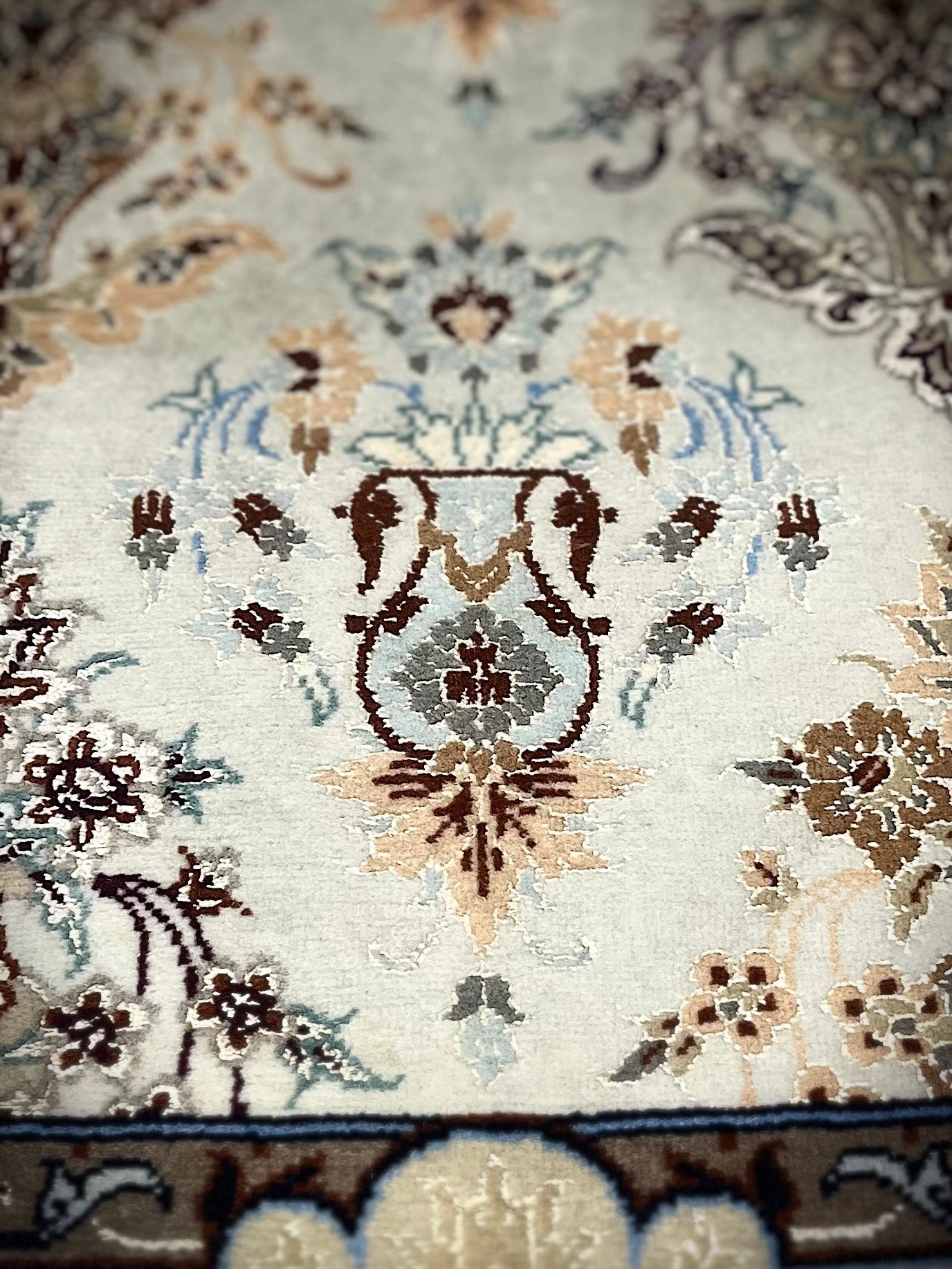 Isfahan Rug 2' 8" x 7' 3''