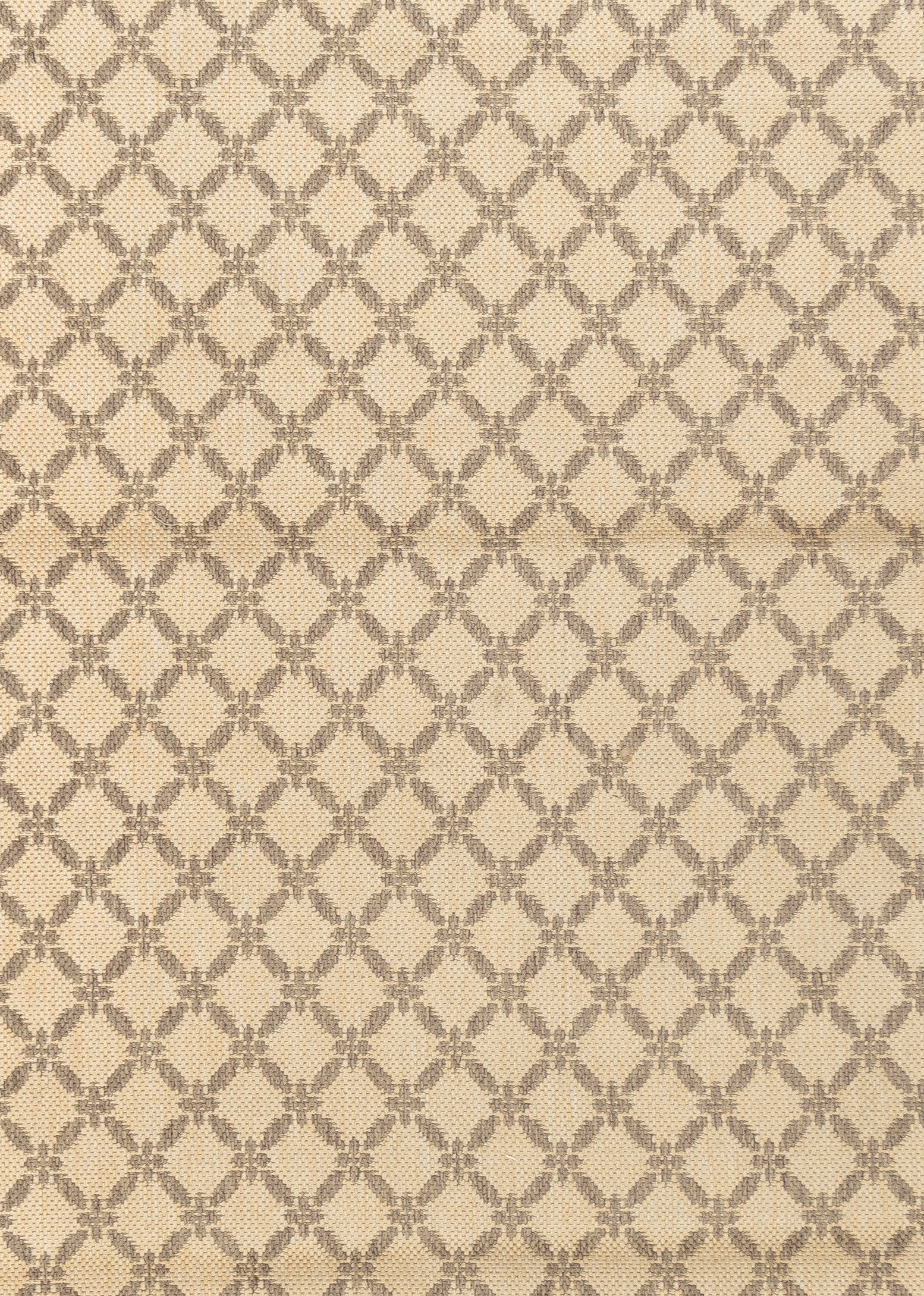 Machine Made Rug 5'2'' x 7'5''