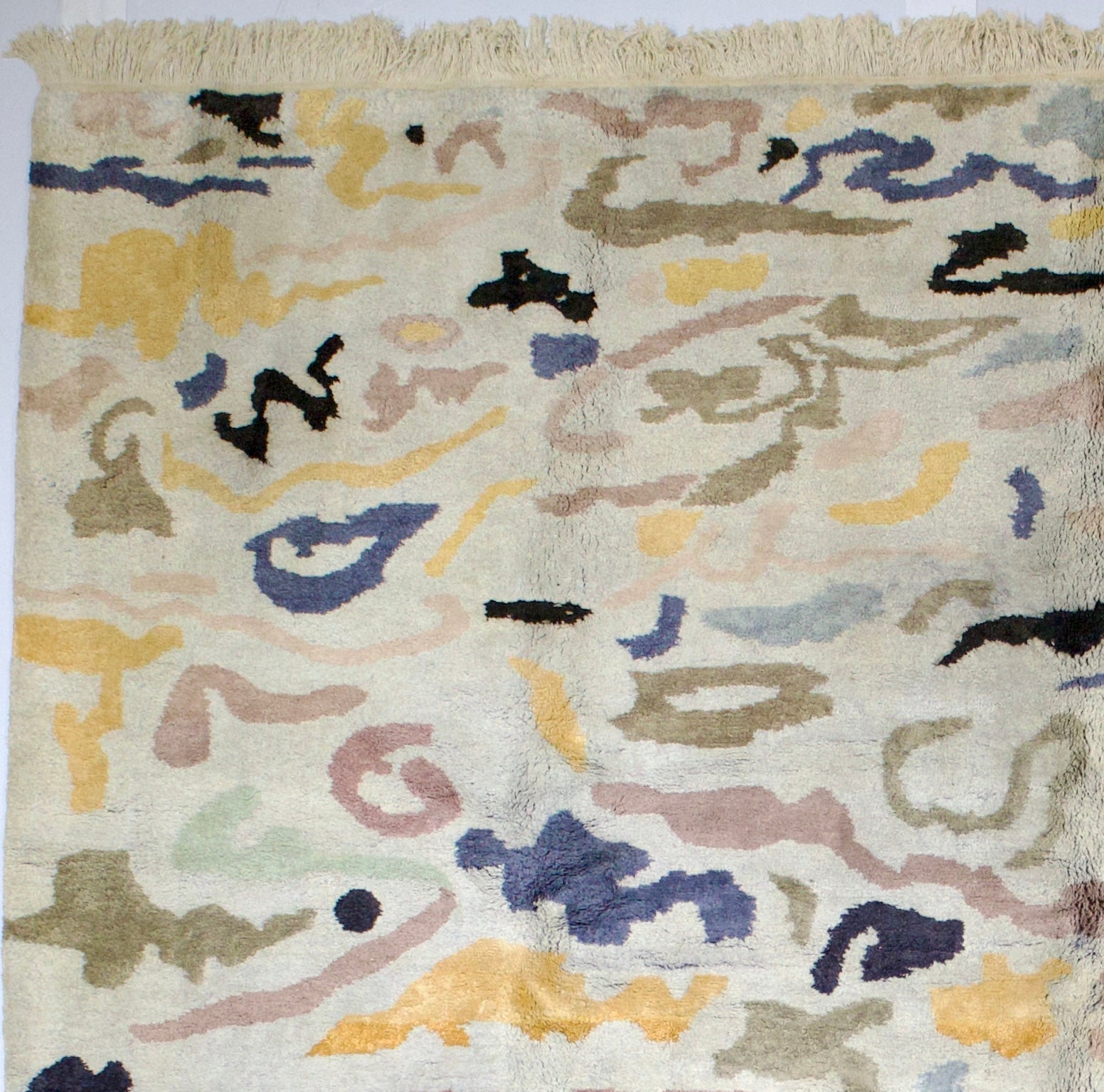 Modern Area Rug 9' 0" x 11' 8"