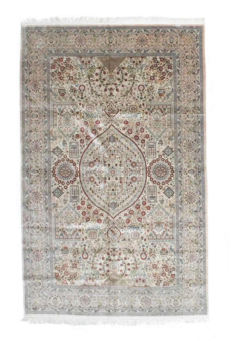 Fine Vintage Turkish Silk Hereke Rug 5' 0
