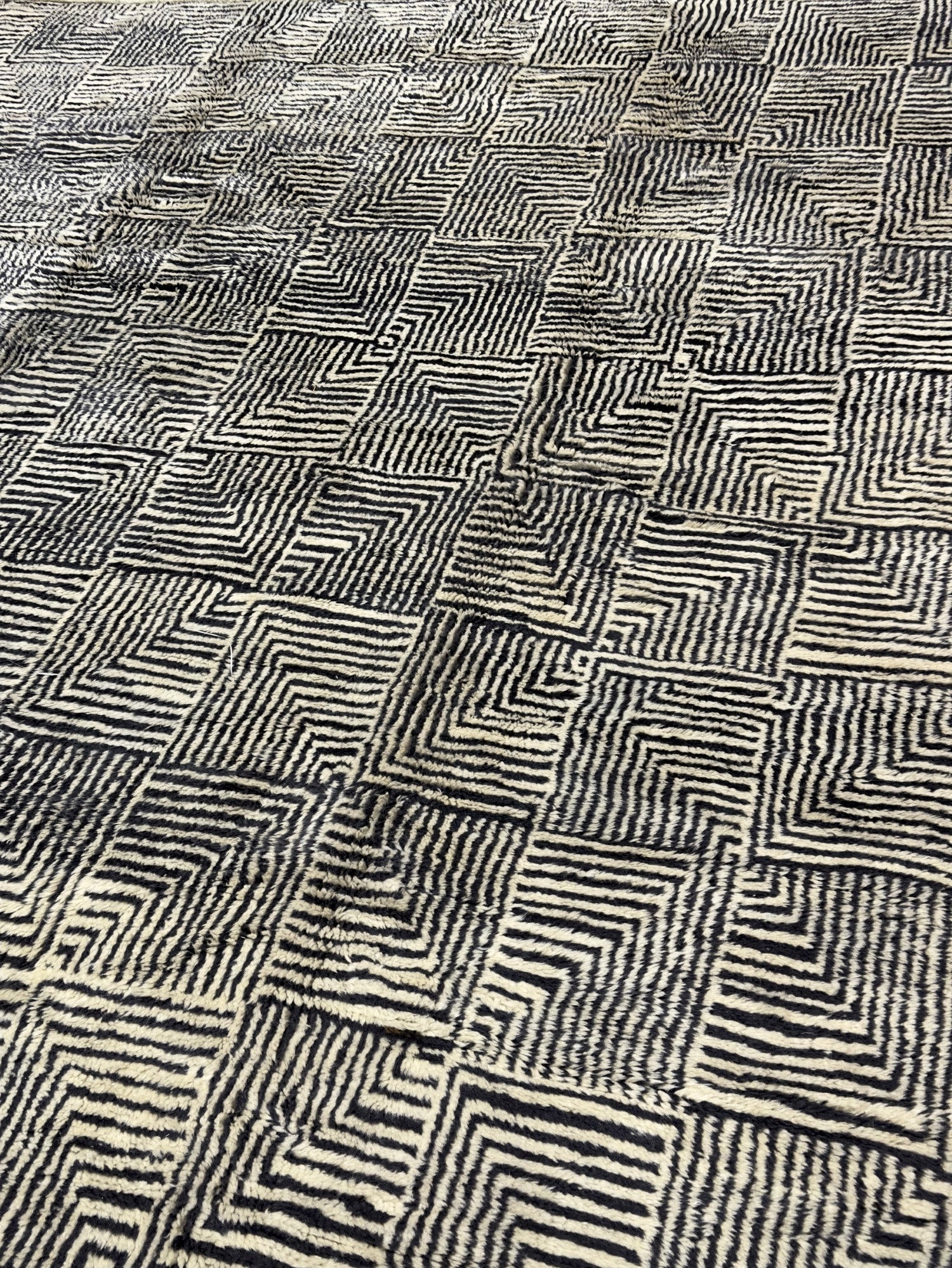 Vintage Moroccan Rug 10' 5'' x 12' 9''