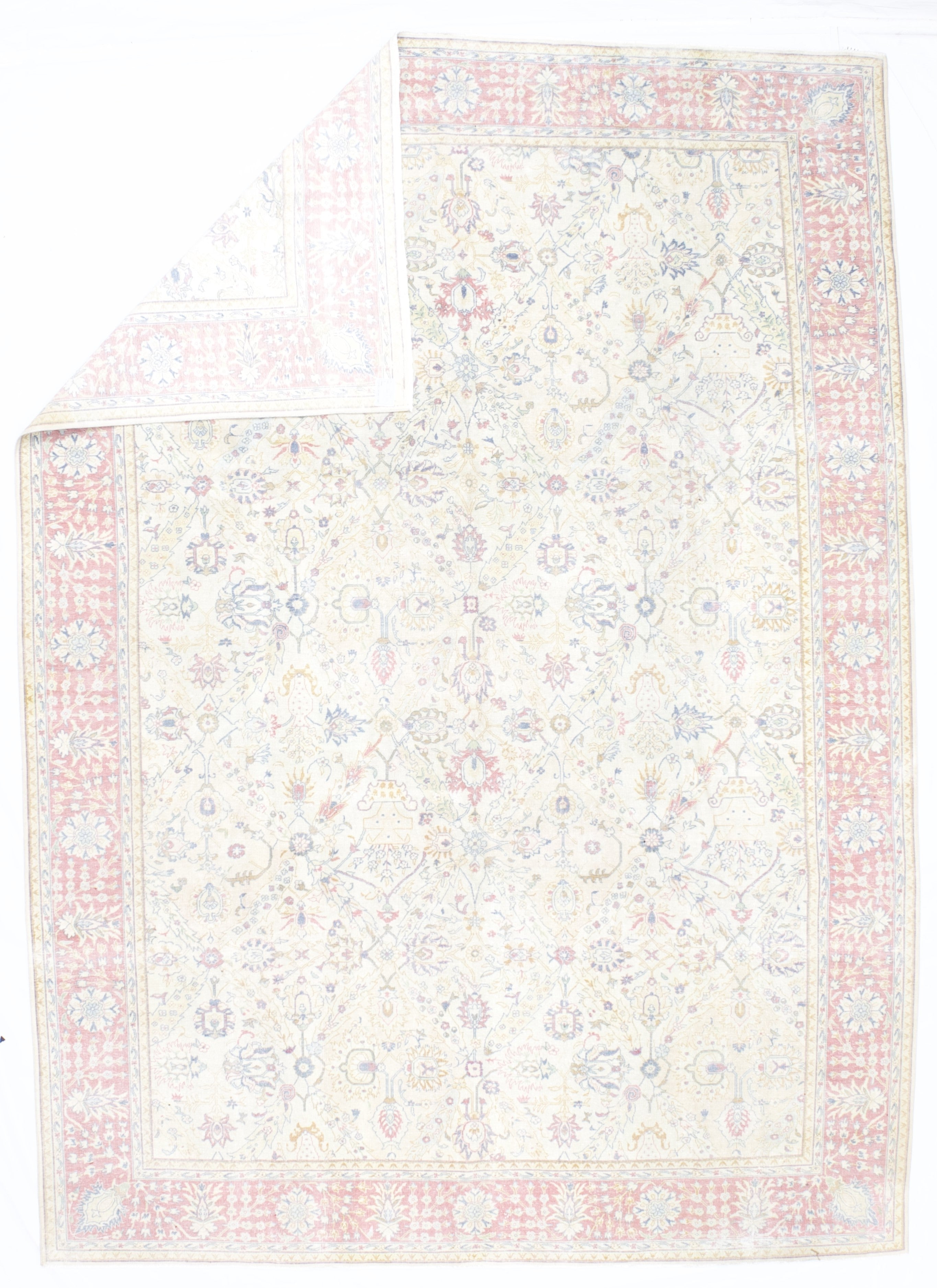 Fine Antique Turkish Sivas Rug 7'10" x 10' 11"