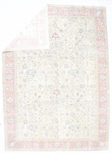 Fine Antique Turkish Sivas Rug 7'10" x 10' 11"