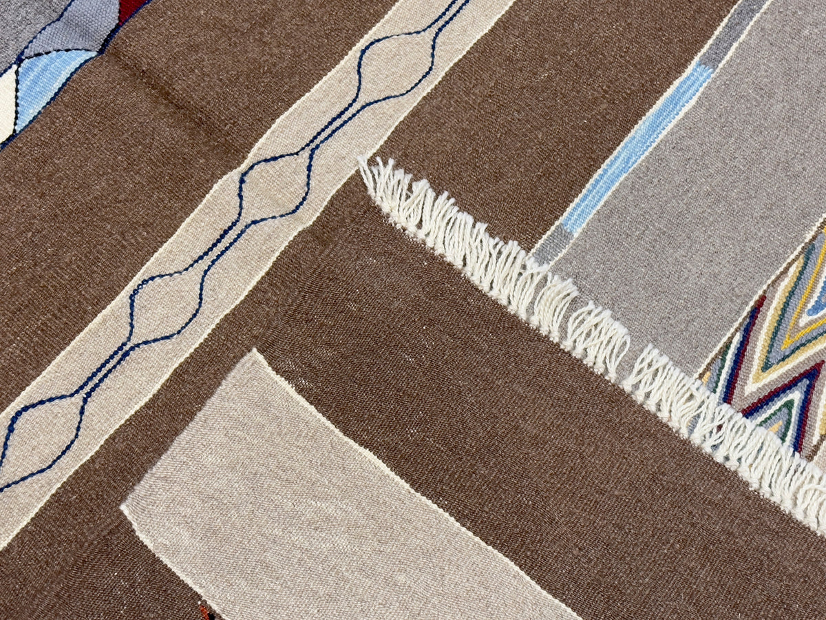 Vintage Swedish Kilim Rug 4' 10"x 7' 2''