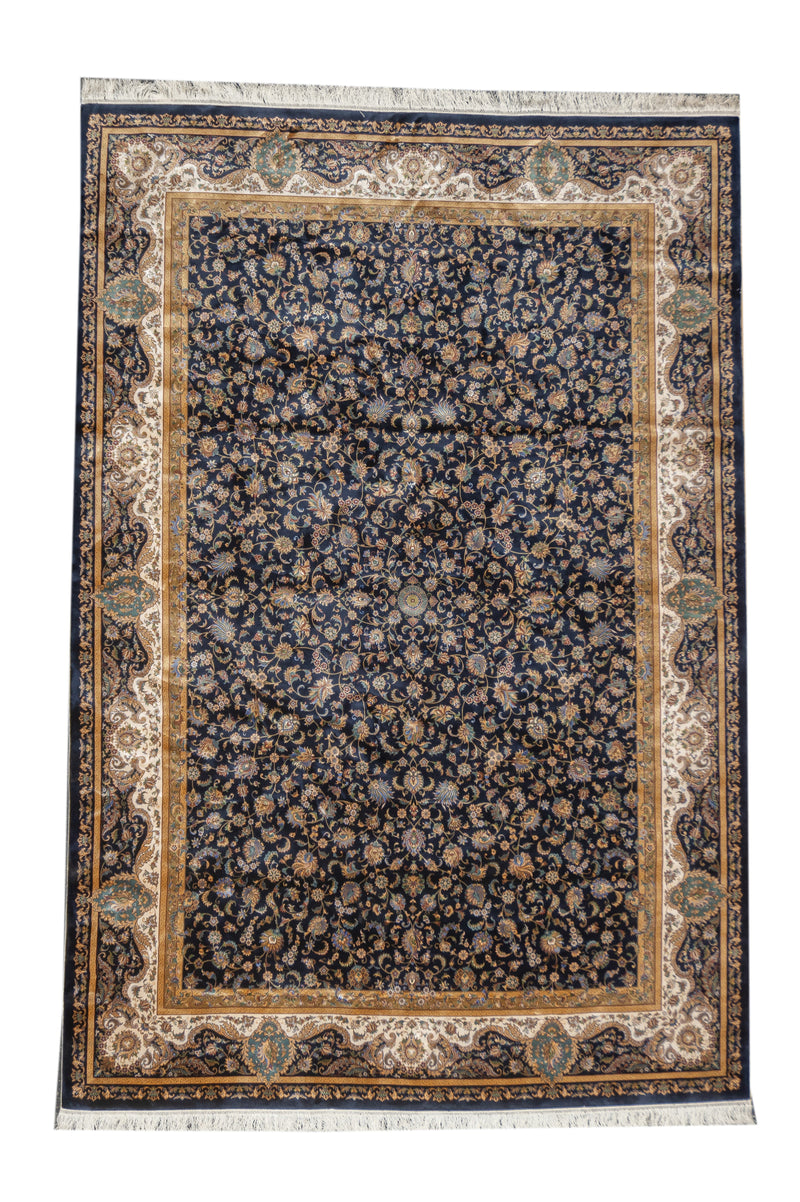 Traditional Silk  Design Rug 6'4