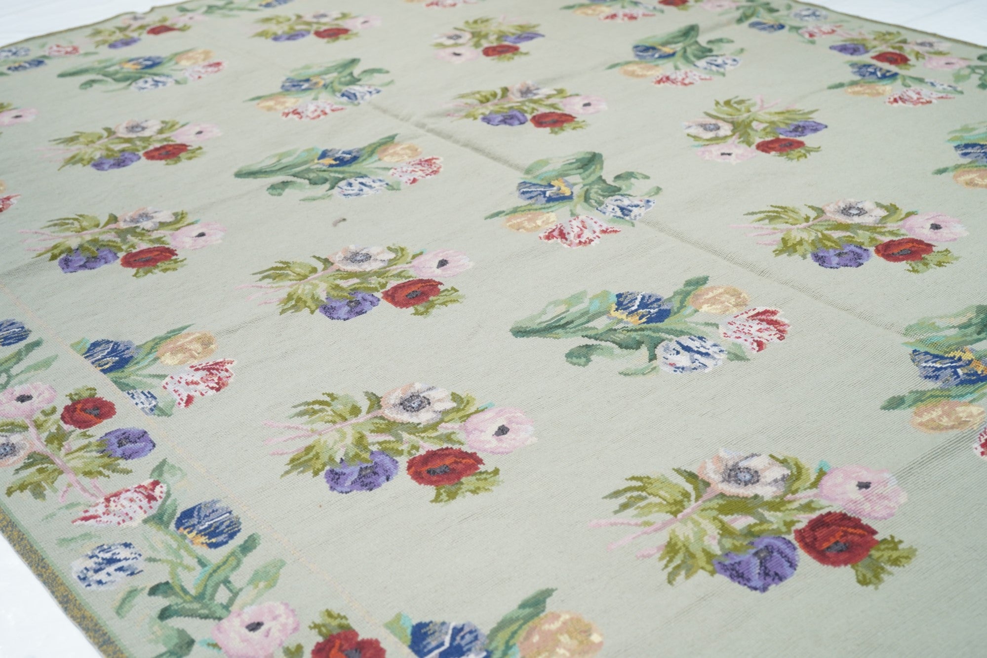 French Aubusson Design Rug 6'0" x 9'0"