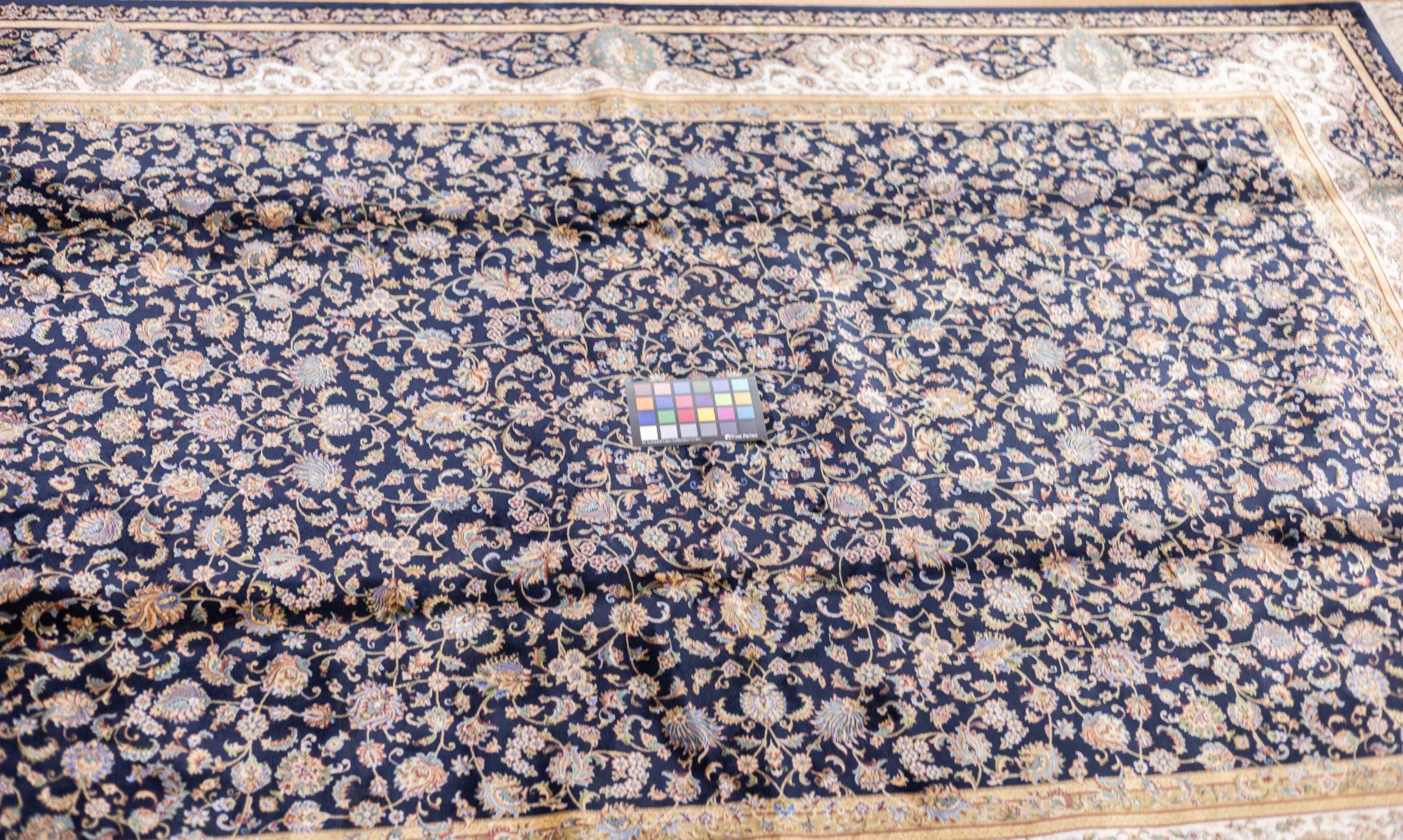 Design Rug 5'1" x 7'7''