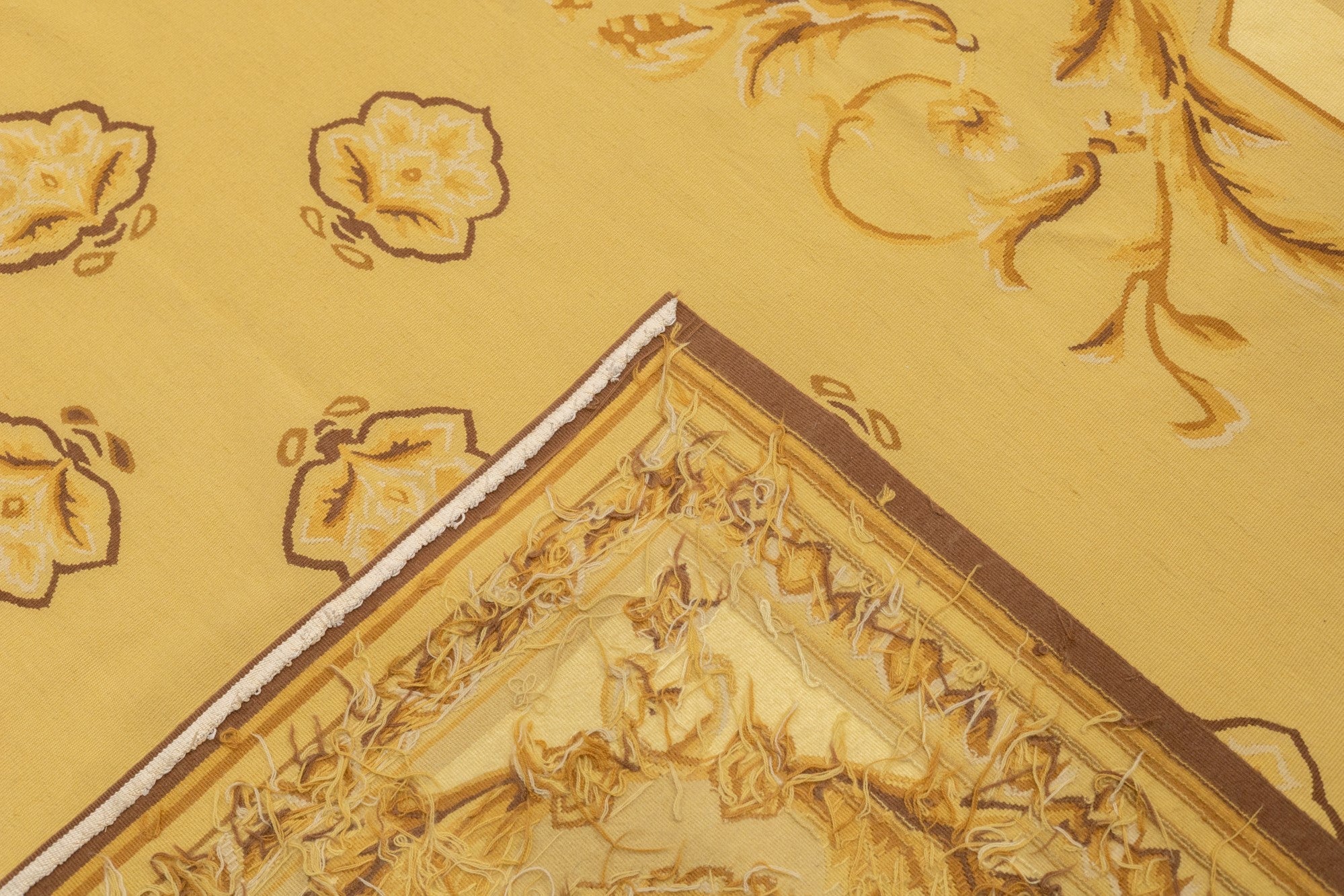 Aubusson Rug 6'0" x 9'0"