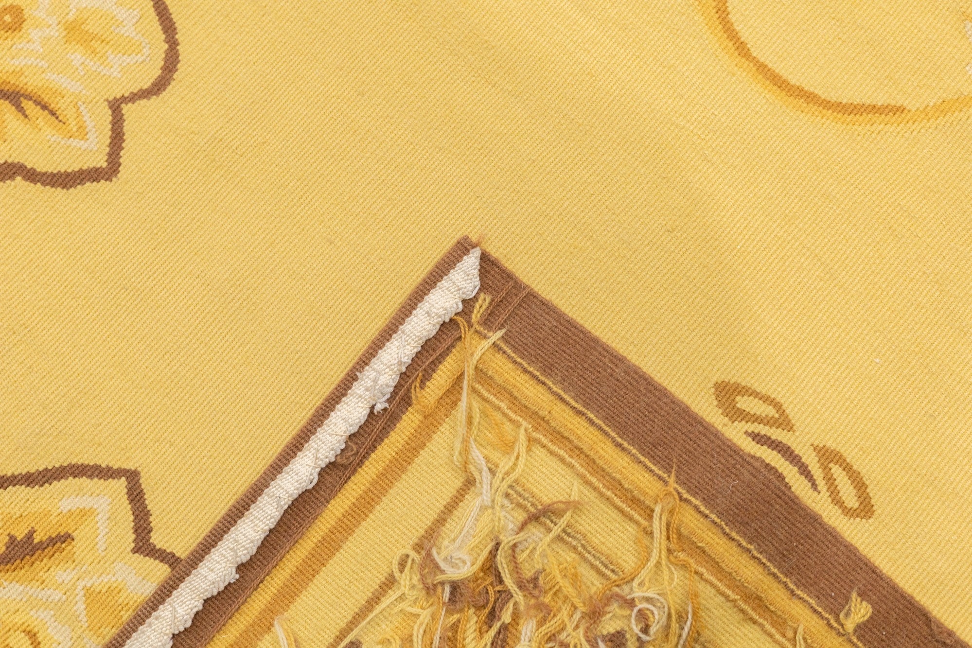 Aubusson Rug 6'0" x 9'0"