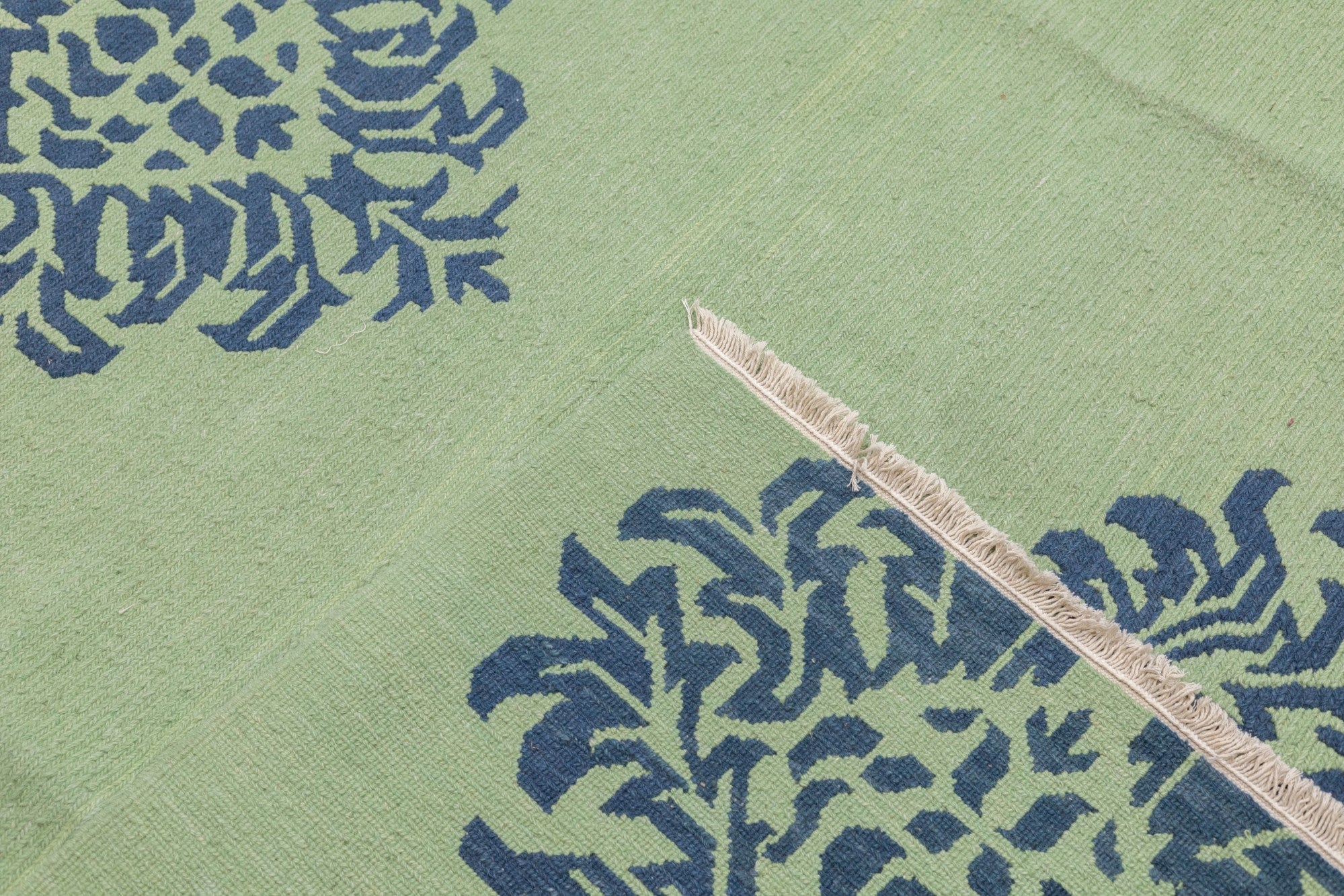 Sumak Rug 9'0" x 12'0"
