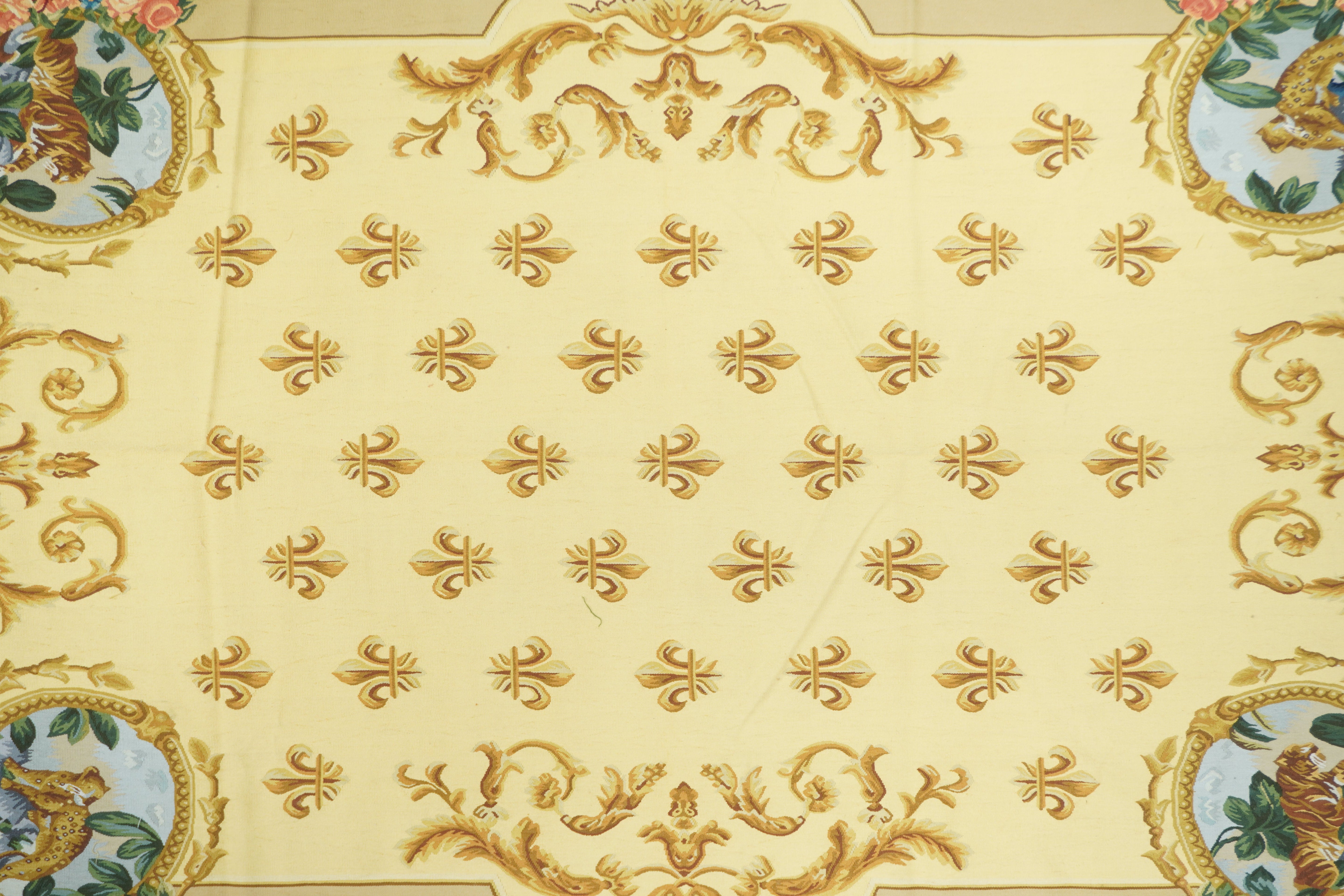 Aubusson Flat Weave Wool Rug 6'0" x 9'0"