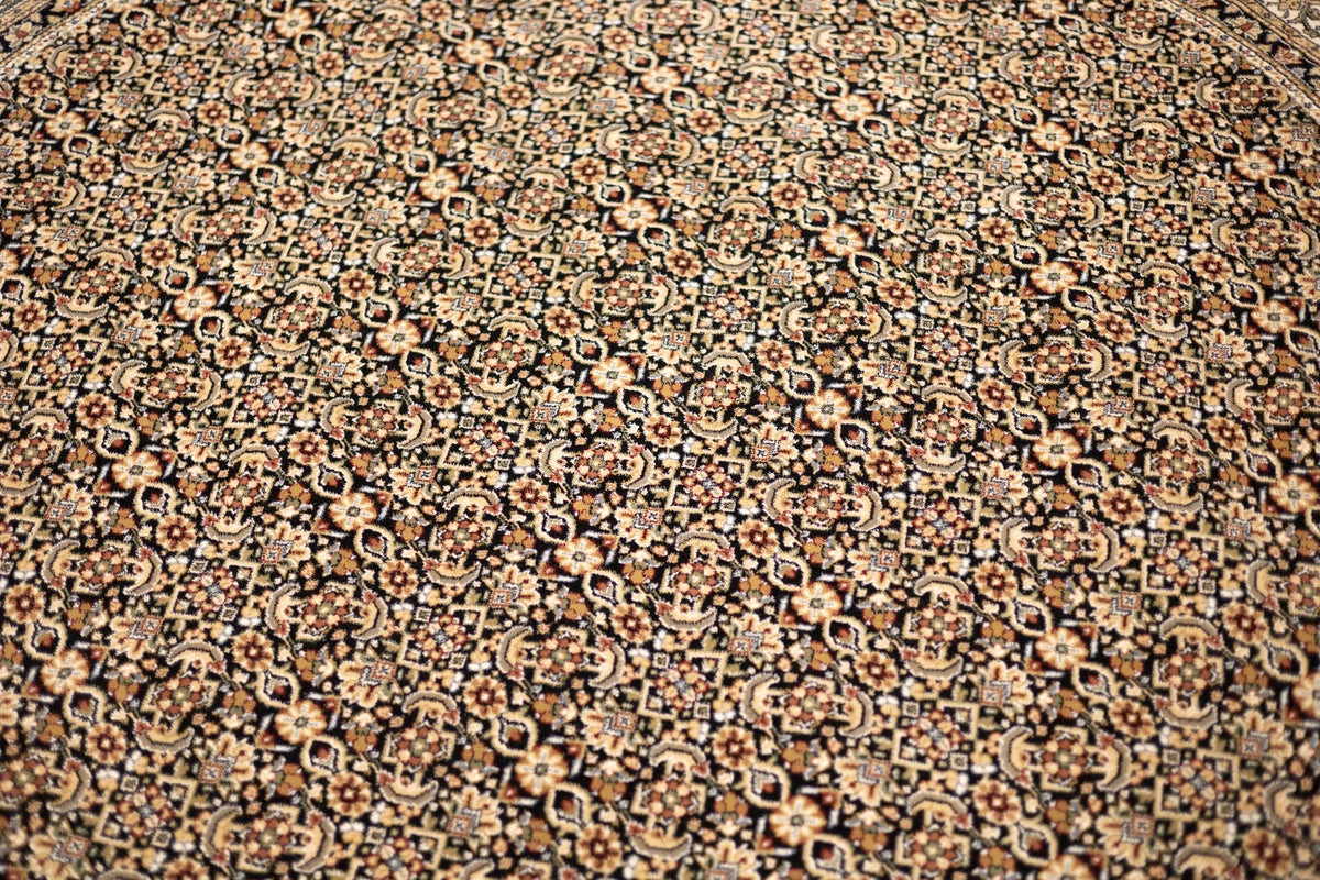 Hand Tufted Rug 7'10'' x 7'10''