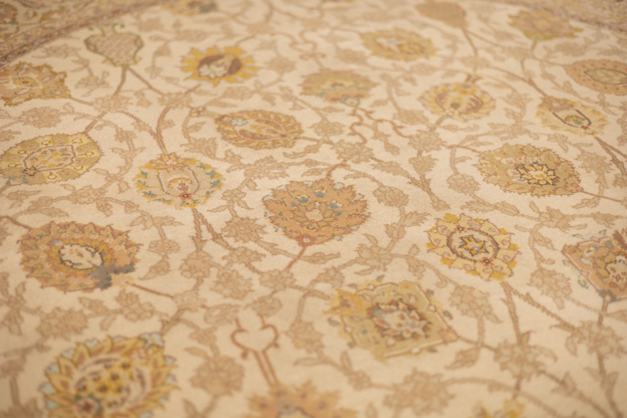 Indo Kashan Rug 6'0" x 6'0"