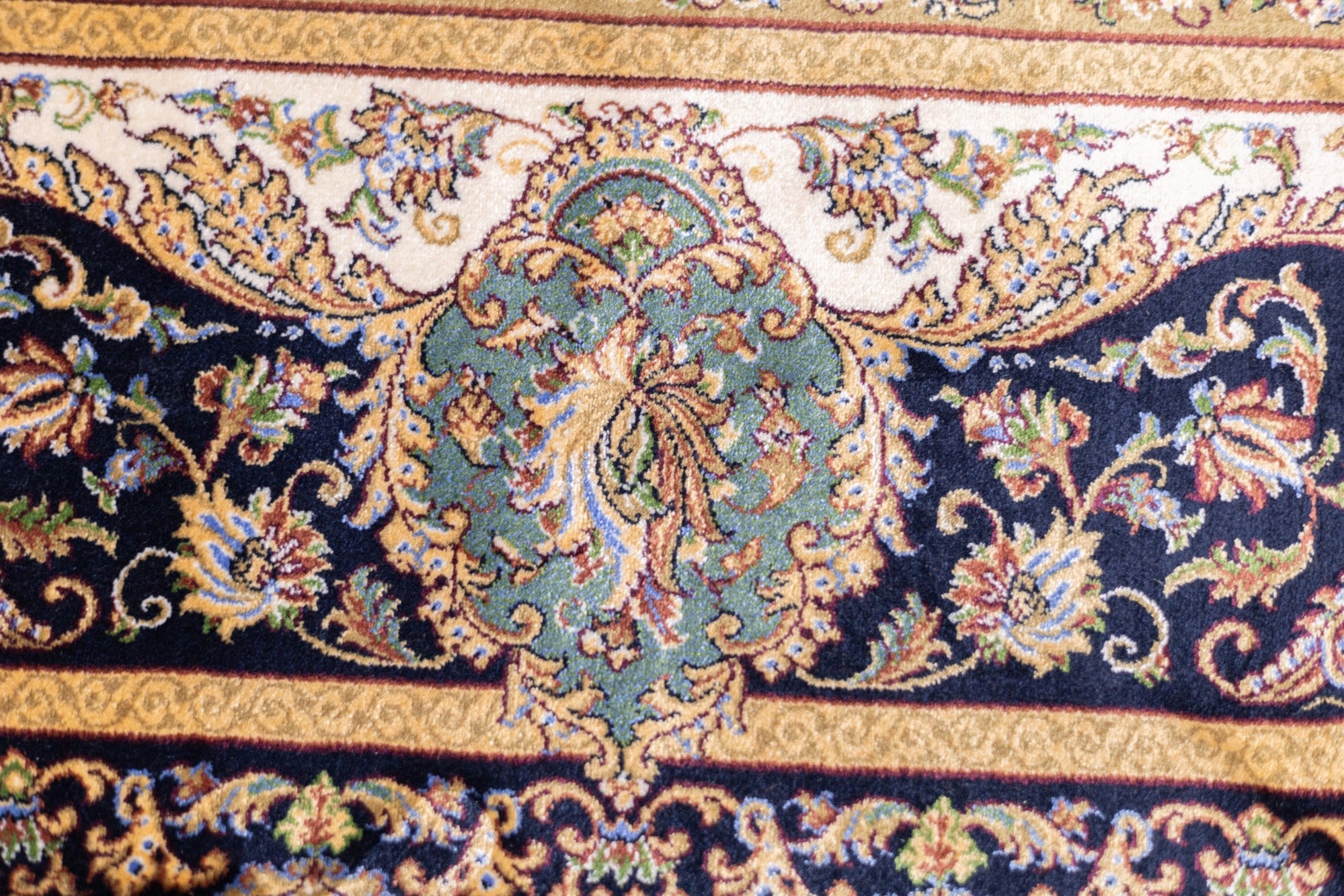 Design Rug 5'1" x 7'7''