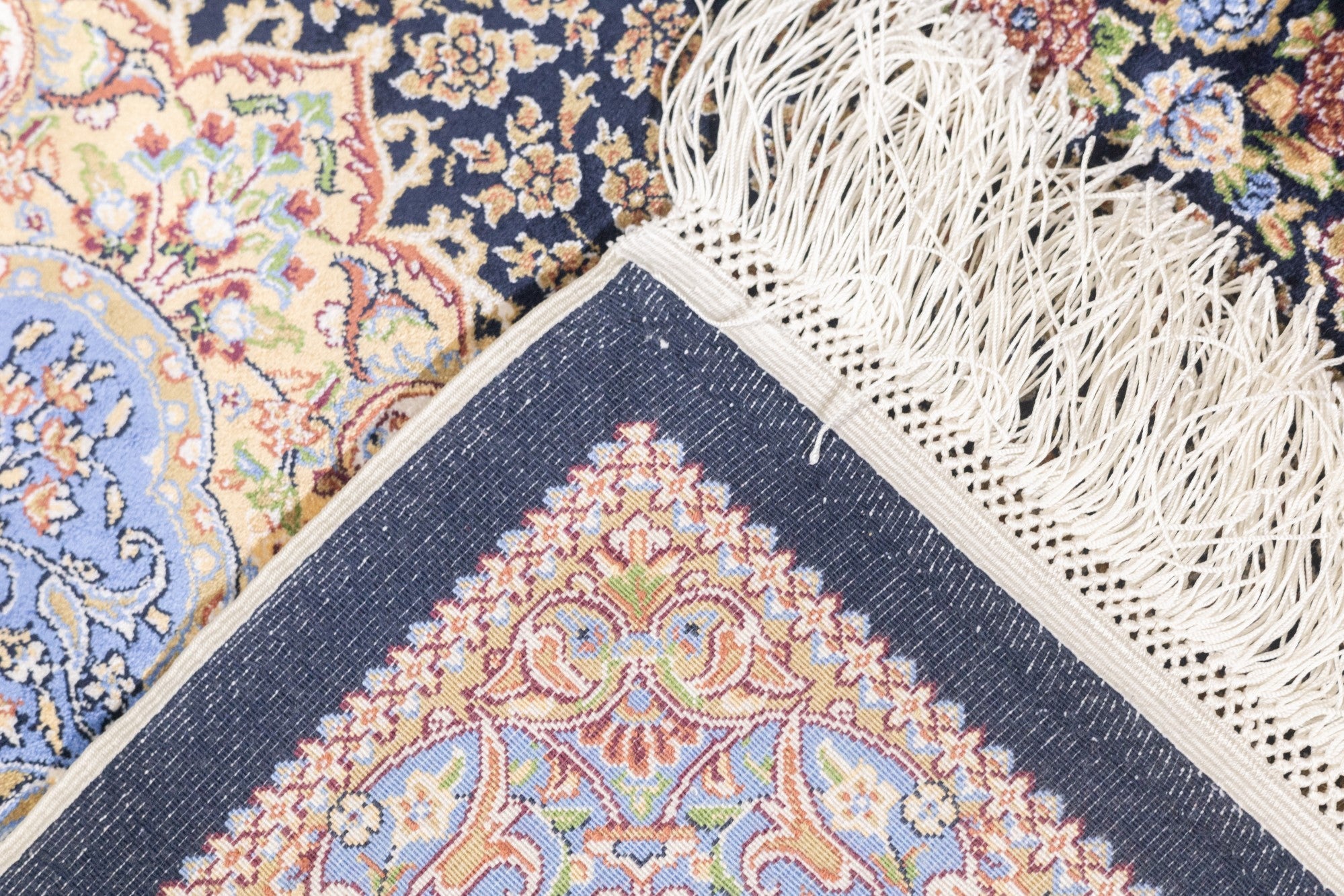 Design Rug 5'1" x 7'7''
