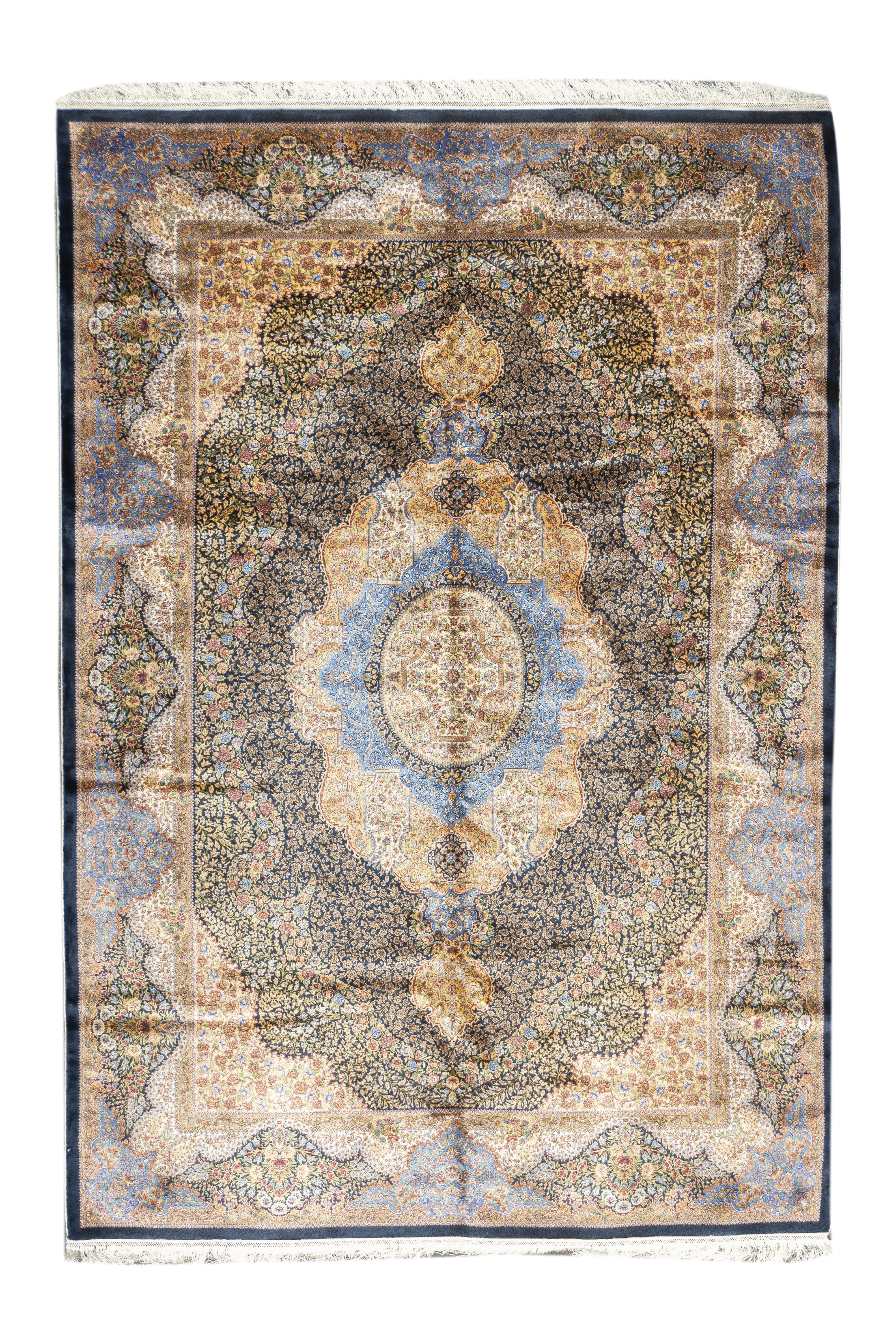 Design Rug 6'7" x 9'7"