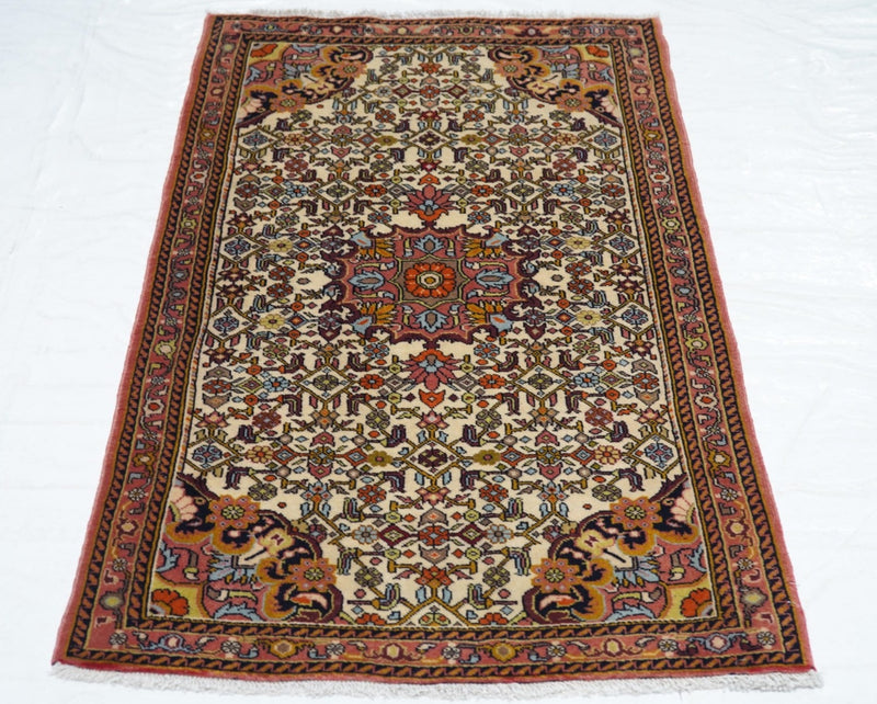 Vintage Sarouk Rug 2'7'' x 4'5''