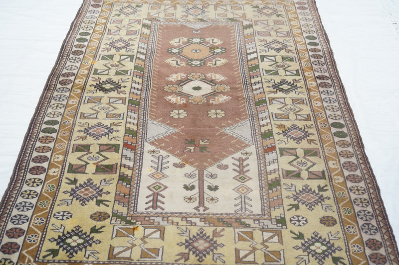 Turkish Rug 4' x 6'6''